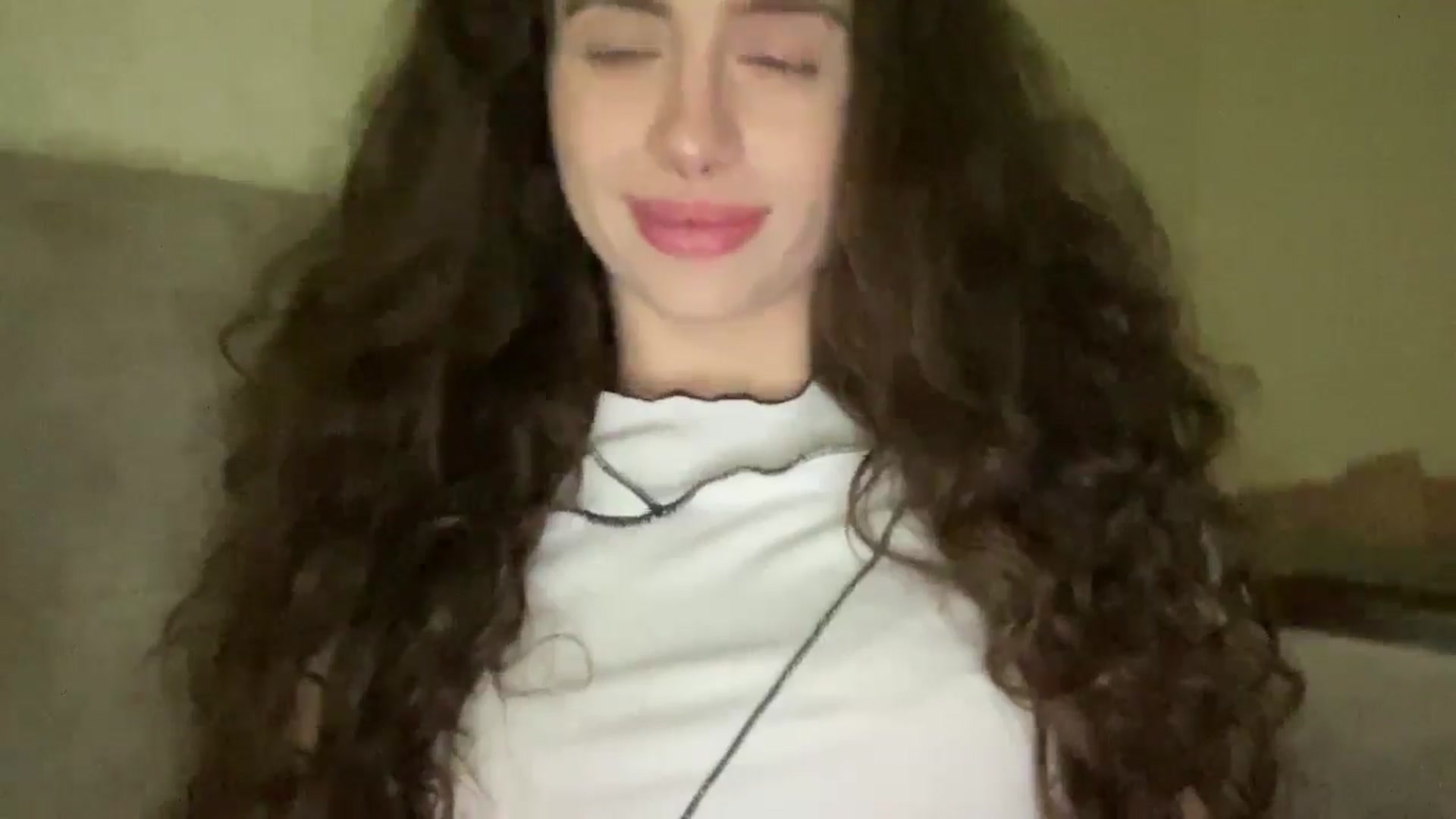 Gallery image thumbnail from CurlyDream's myfreecams stream on, 01/26/2026, 01:13 image 10 of 20