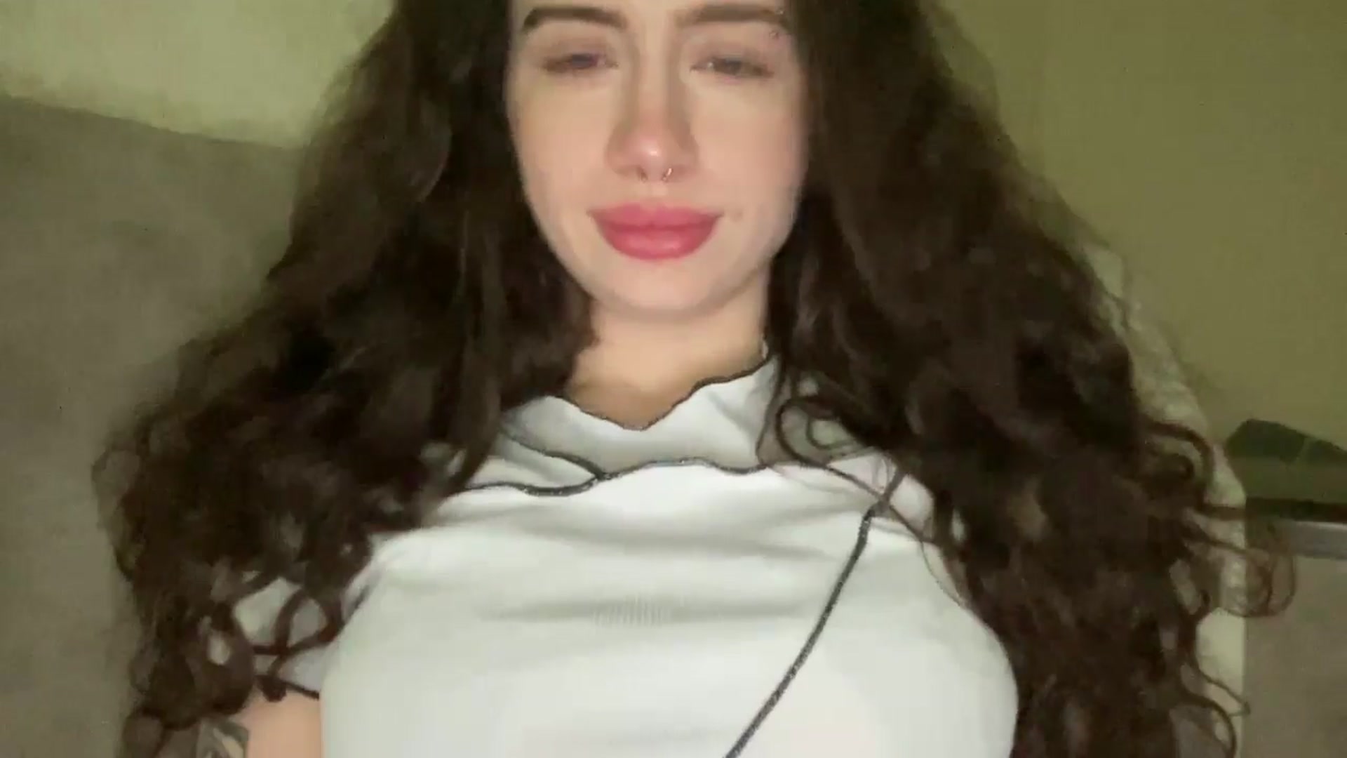 Gallery image thumbnail from CurlyDream's myfreecams stream on, 01/27/2026, 16:27 image 19 of 20