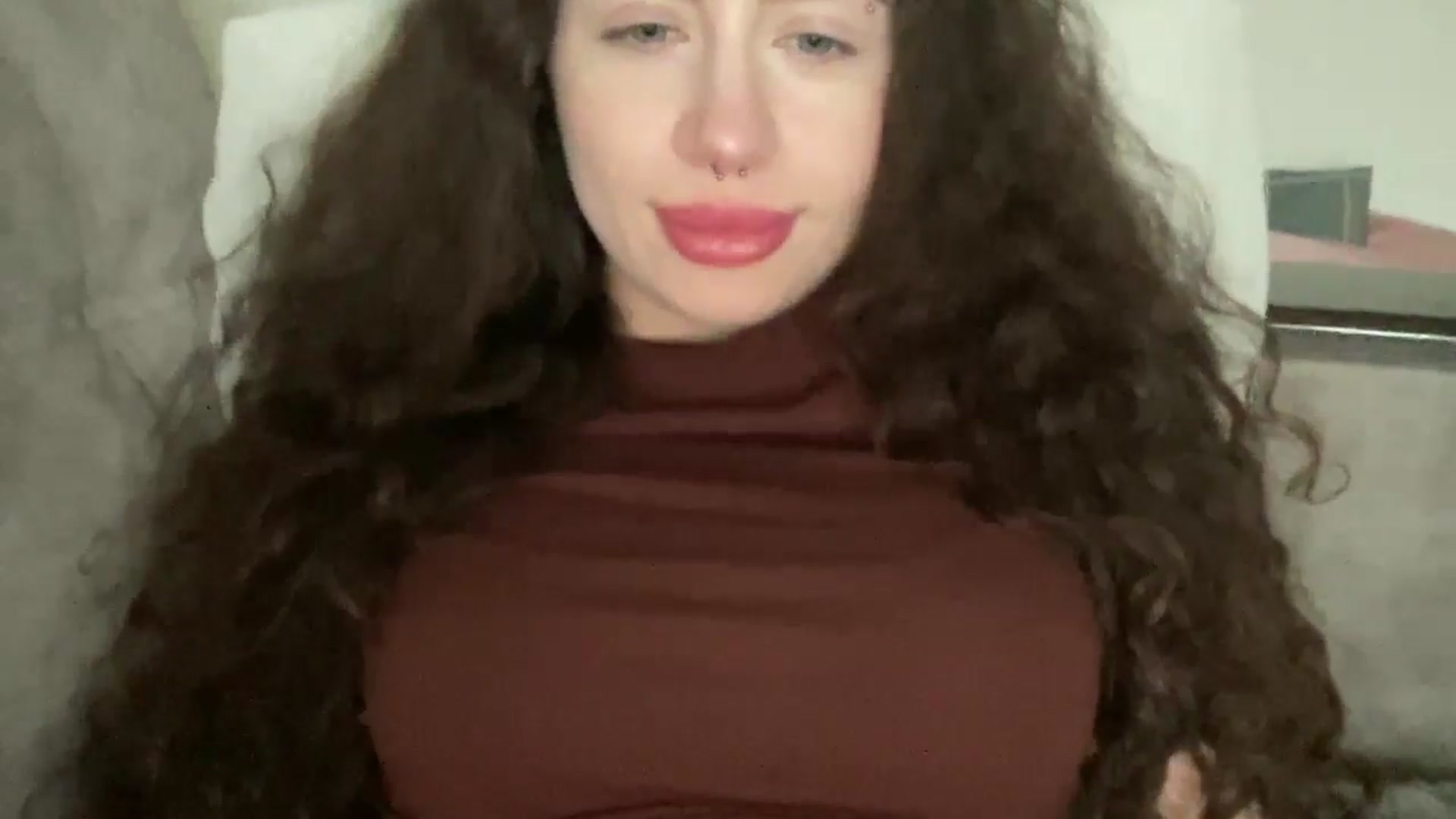 Gallery image thumbnail from CurlyDream's myfreecams stream on, 01/28/2026, 12:57 image 7 of 20