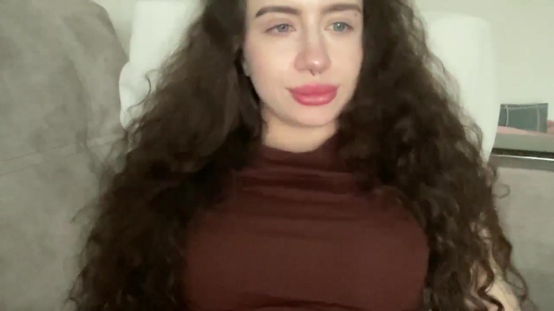Gallery image thumbnail from CurlyDream's myfreecams stream on, 01/28/2026, 12:57 image 11 of 20
