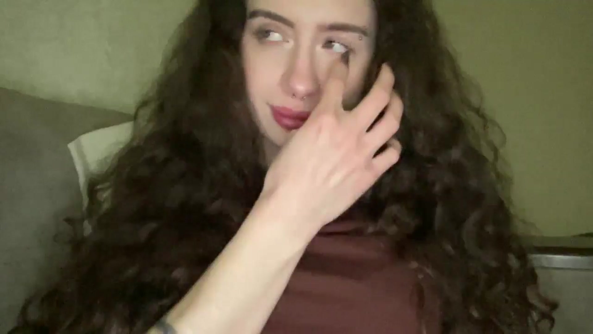 Gallery image thumbnail from CurlyDream's myfreecams stream on, 01/28/2026, 19:24 image 13 of 20