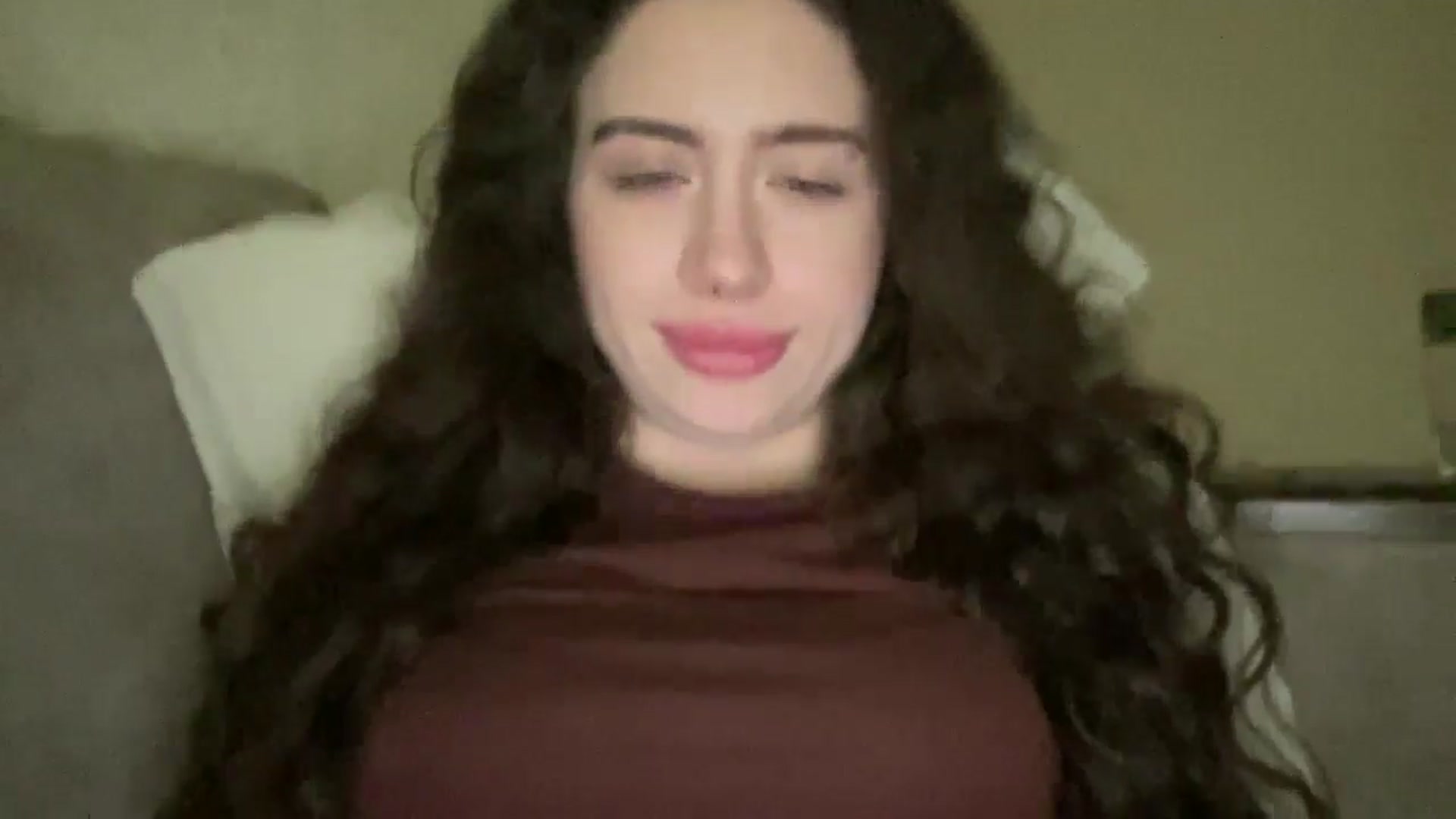 Gallery image thumbnail from CurlyDream's myfreecams stream on, 01/28/2026, 21:10 image 7 of 20