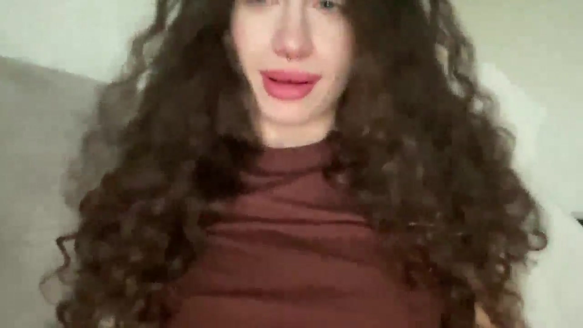 Gallery image thumbnail from CurlyDream's myfreecams stream on, 01/29/2026, 13:54 image 15 of 20