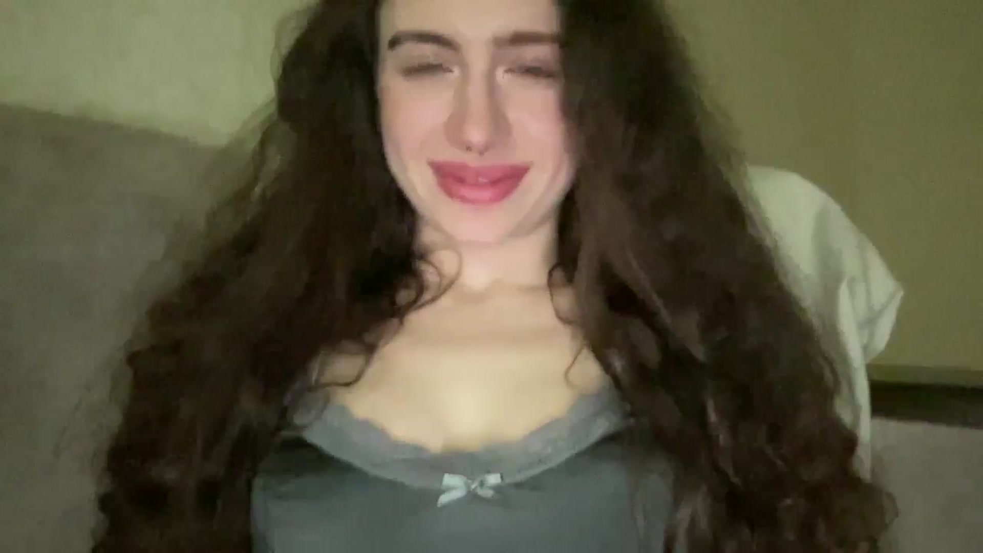Gallery image thumbnail from CurlyDream's myfreecams stream on, 01/30/2026, 21:27 image 16 of 20