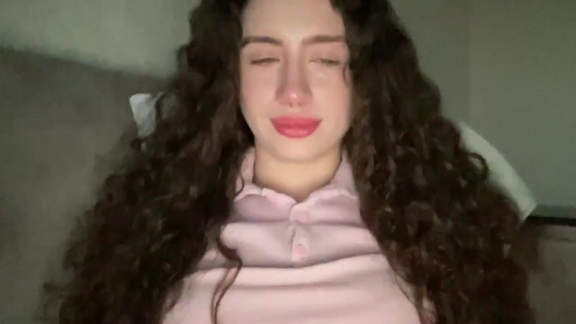 Gallery image thumbnail from CurlyDream's myfreecams stream on, 01/31/2026, 15:20 image 15 of 20