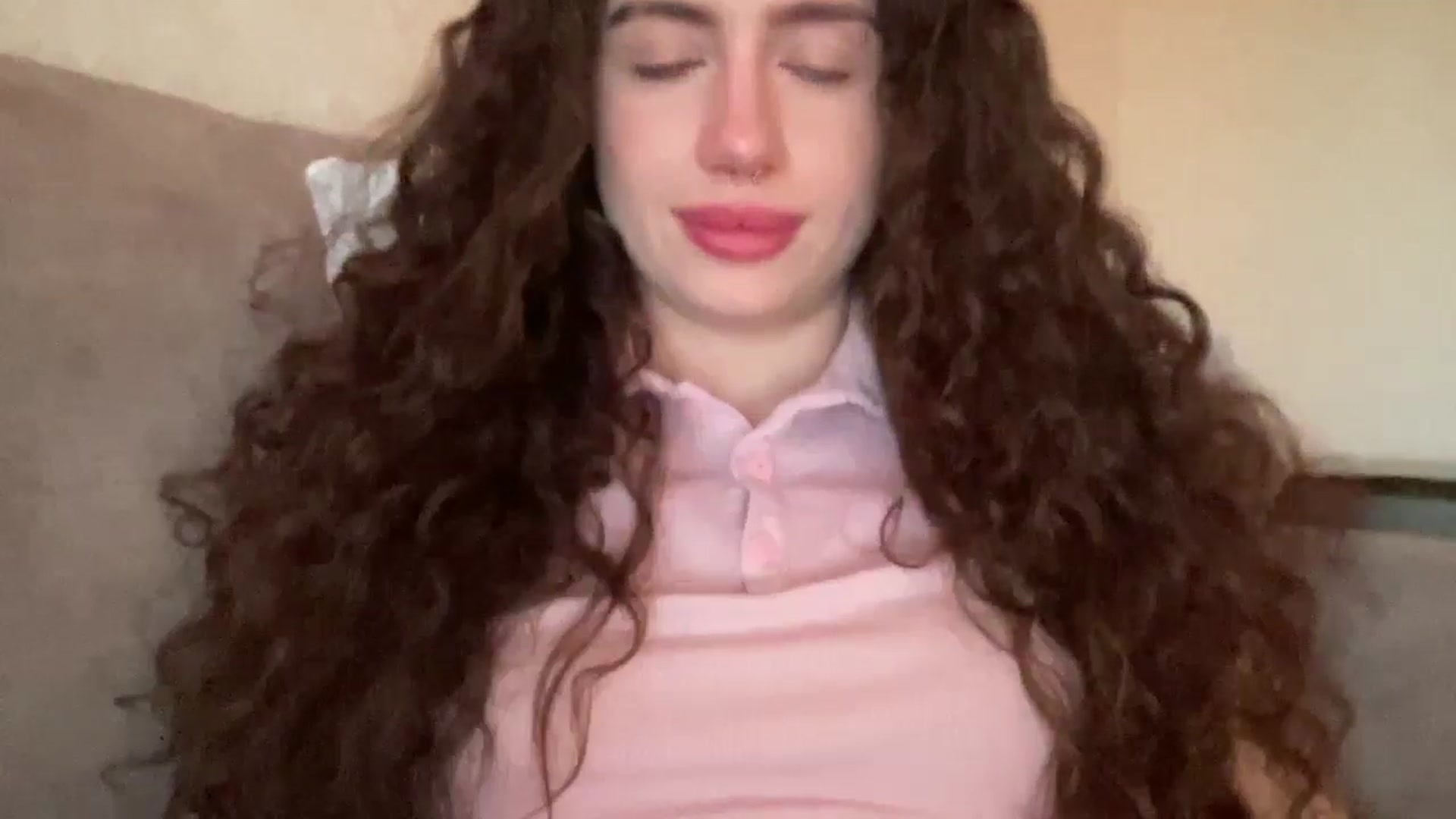 Gallery image thumbnail from CurlyDream's myfreecams stream on, 01/31/2026, 15:20 image 2 of 20