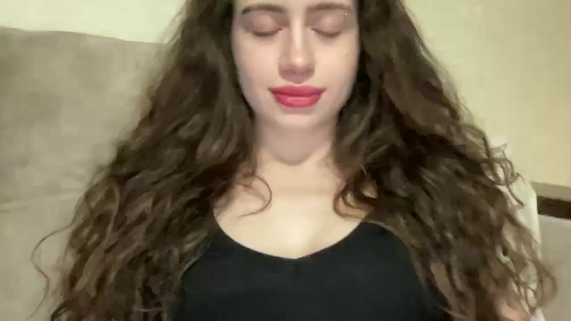 Gallery image thumbnail from CurlyDream's myfreecams stream on, 02/03/2026, 18:39 image 1 of 20