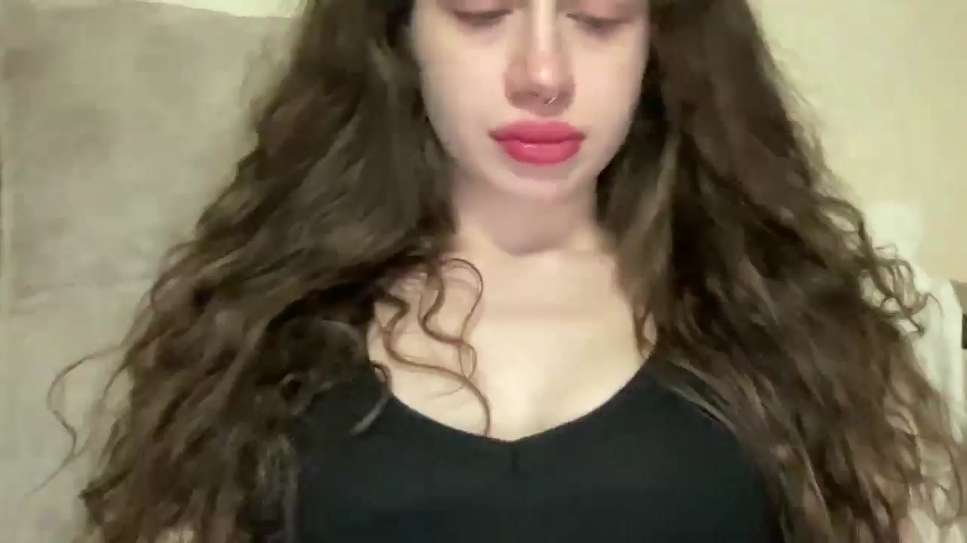 Gallery image thumbnail from CurlyDream's myfreecams stream on, 02/03/2026, 18:39 image 13 of 20