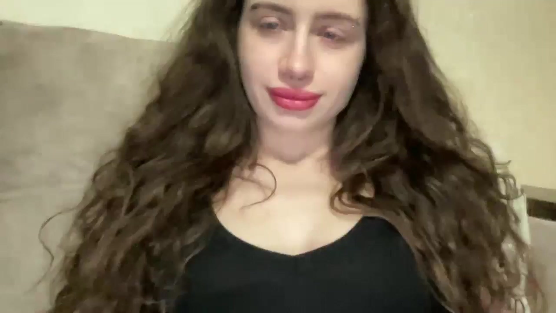 Gallery image thumbnail from CurlyDream's myfreecams stream on, 02/03/2026, 18:39 image 2 of 20
