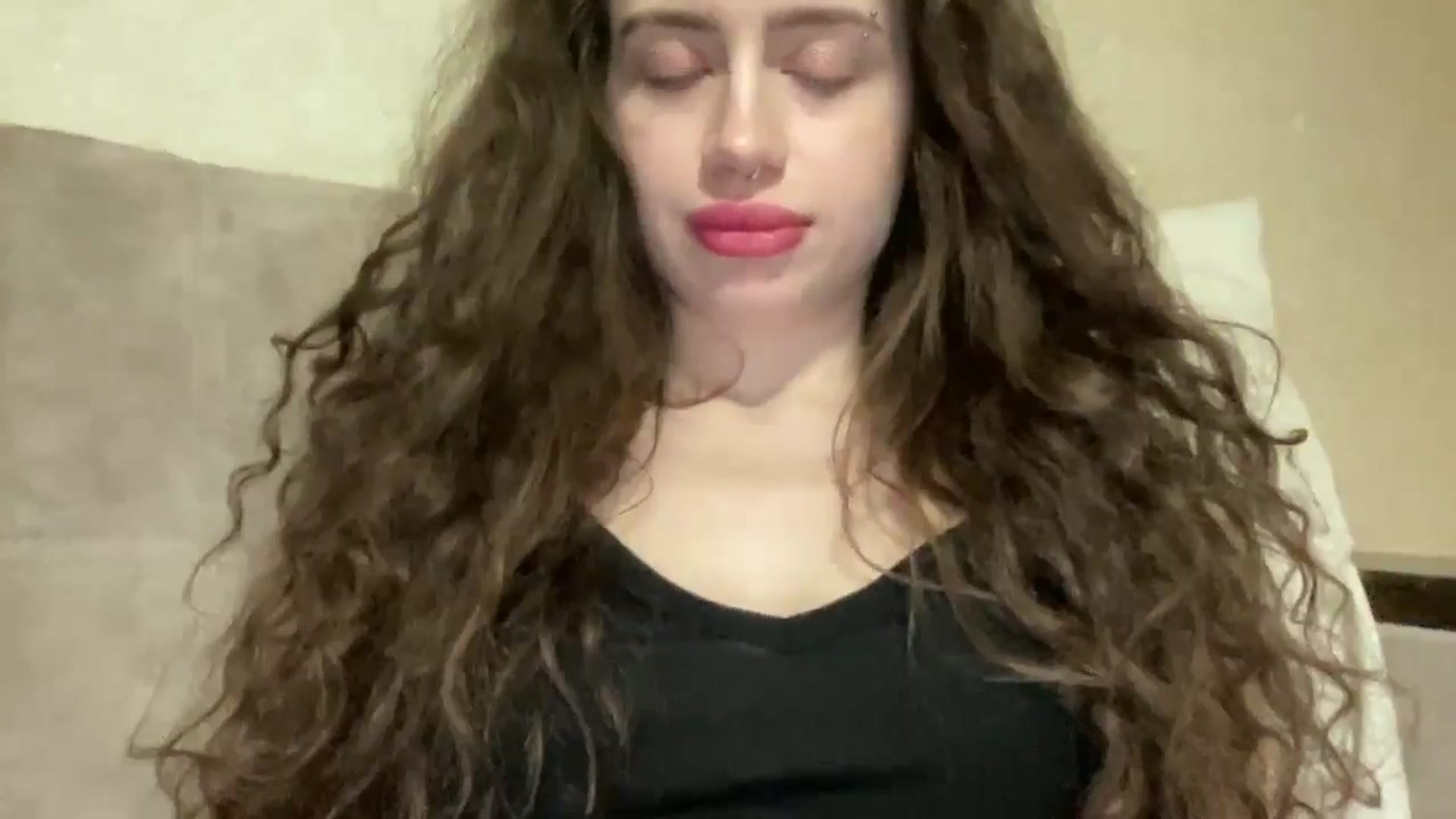 Gallery image thumbnail from CurlyDream's myfreecams stream on, 02/03/2026, 20:00 image 9 of 20