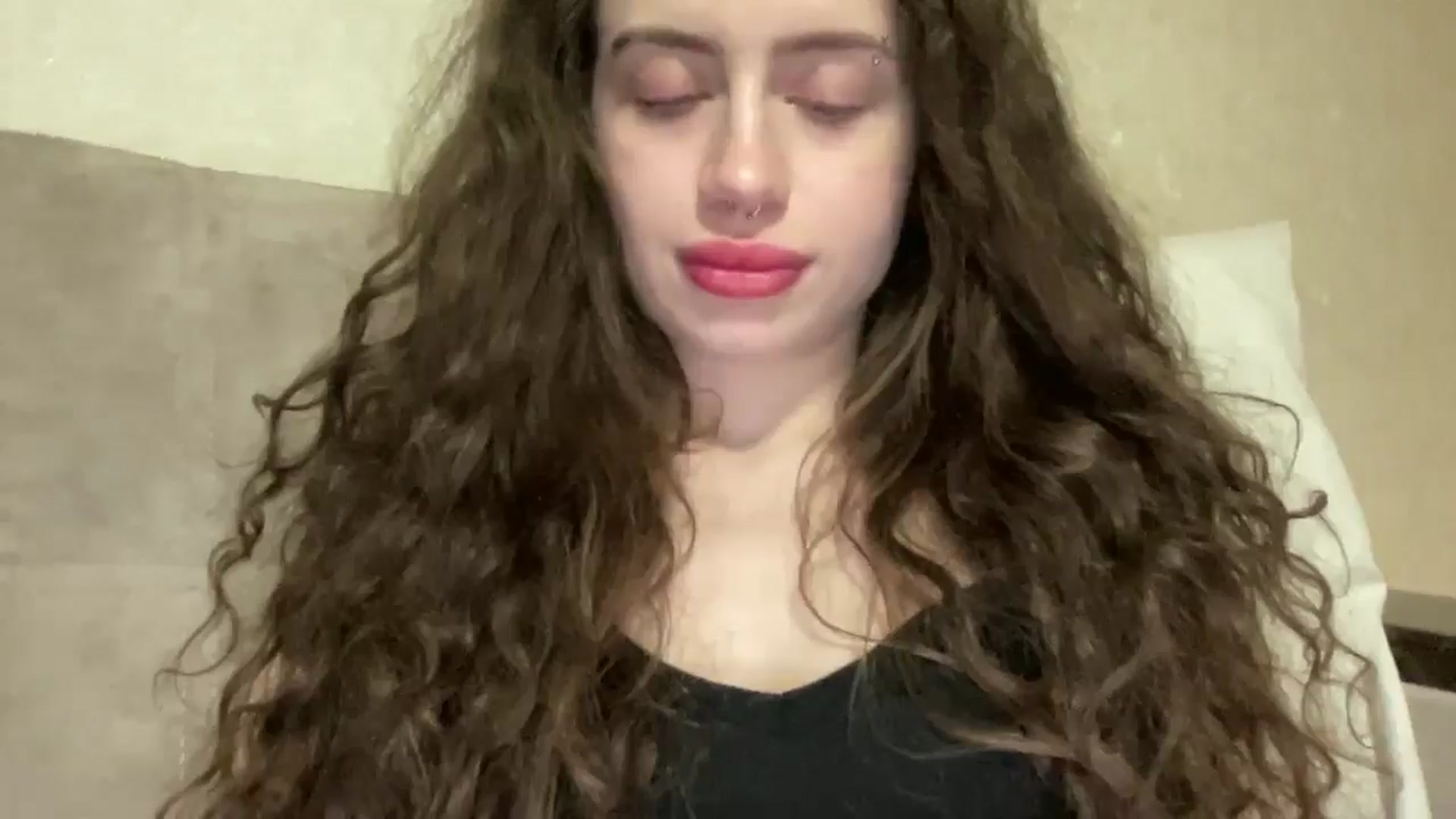 Gallery image thumbnail from CurlyDream's myfreecams stream on, 02/03/2026, 20:00 image 13 of 20