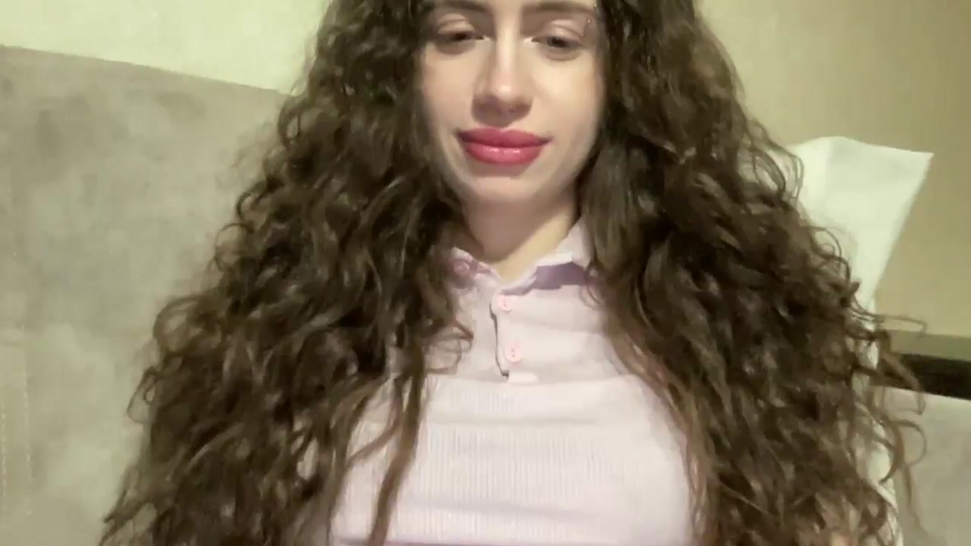 Gallery image thumbnail from CurlyDream's myfreecams stream on, 02/04/2026, 20:10 image 2 of 20