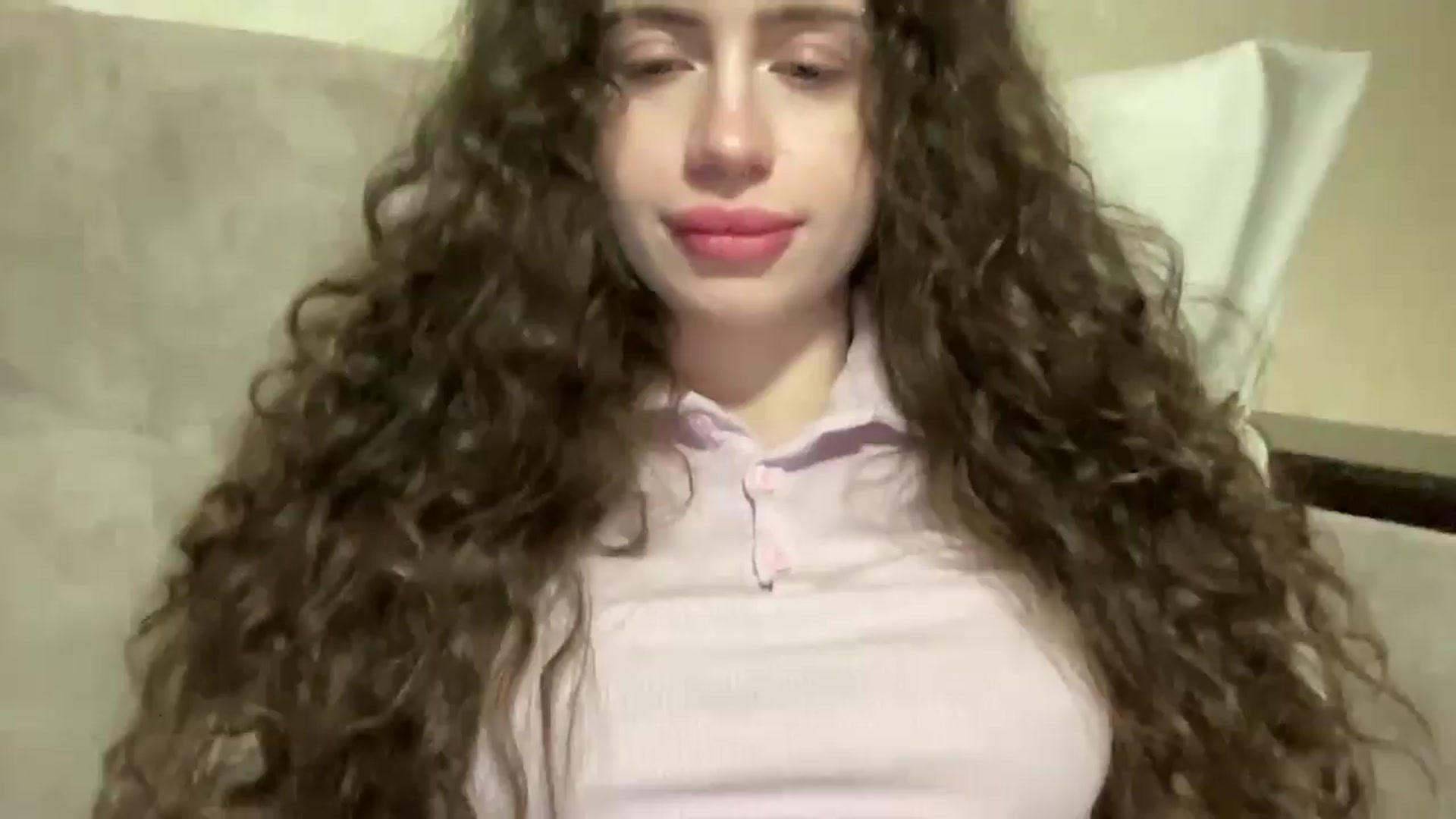 Gallery image thumbnail from CurlyDream's myfreecams stream on, 02/04/2026, 20:10 image 20 of 20