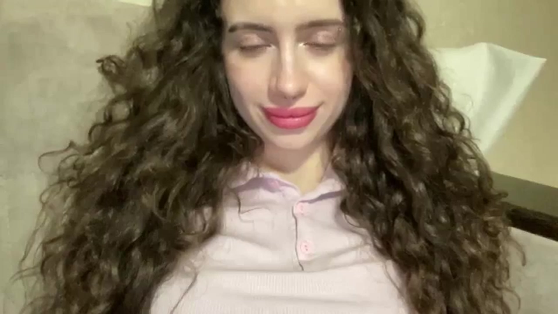 Gallery image thumbnail from CurlyDream's myfreecams stream on, 02/04/2026, 21:06 image 20 of 20