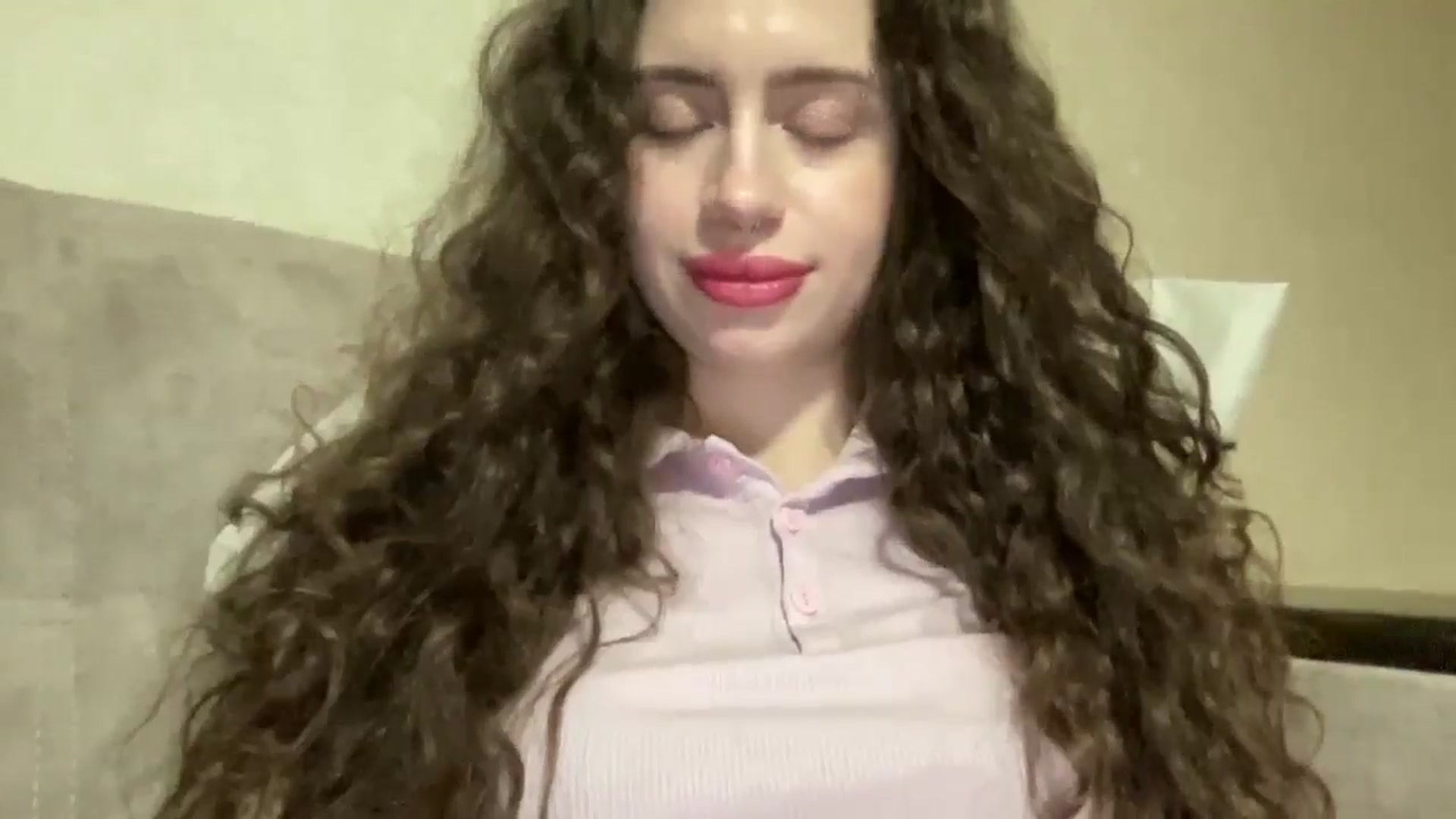 Gallery image thumbnail from CurlyDream's myfreecams stream on, 02/04/2026, 21:06 image 8 of 20
