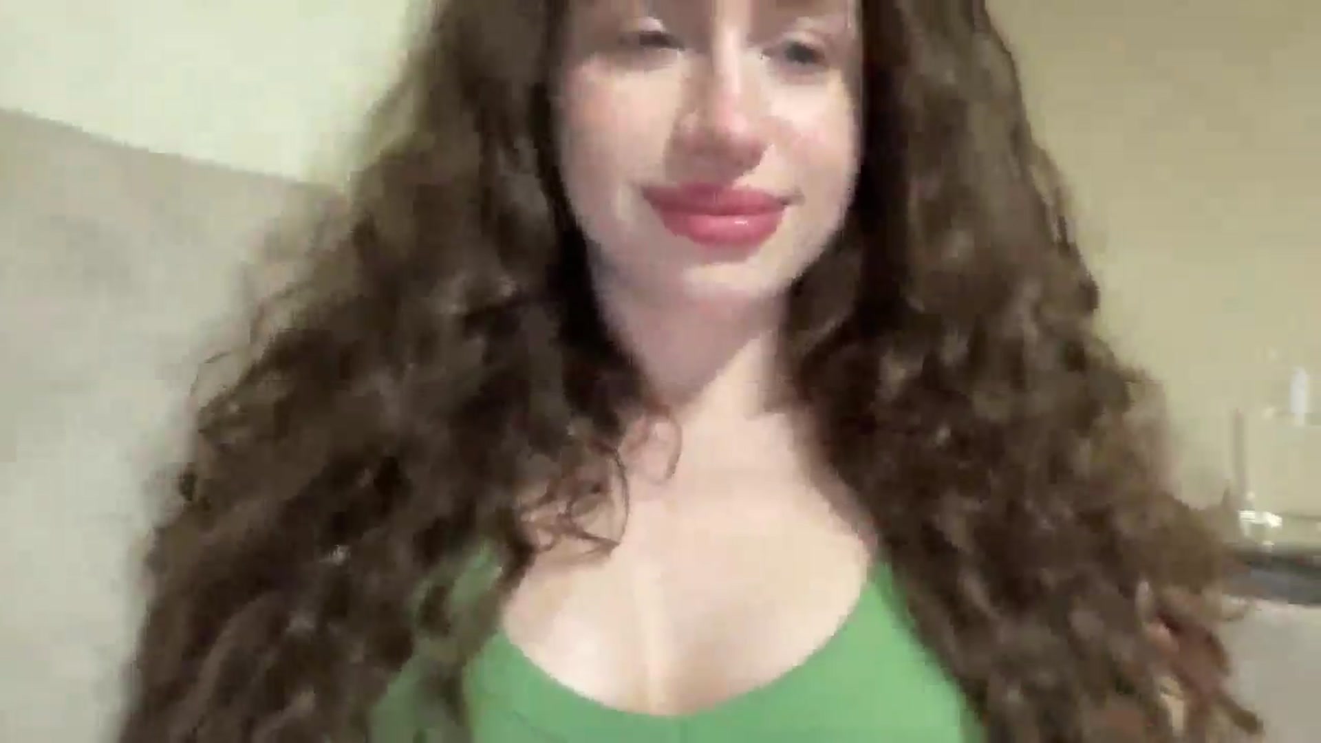 Gallery image thumbnail from CurlyDream's myfreecams stream on, 02/06/2026, 15:49 image 15 of 20