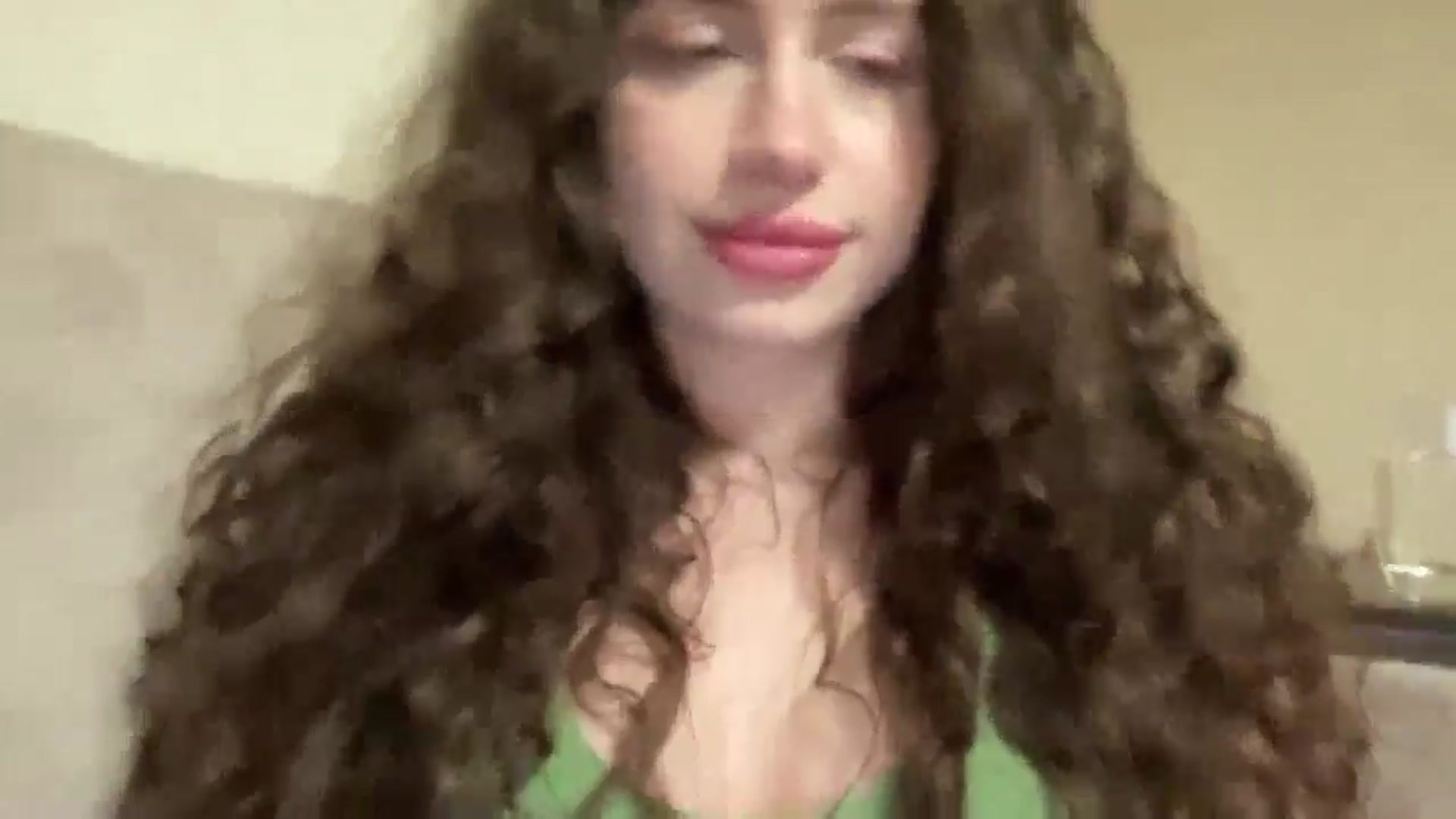 Gallery image thumbnail from CurlyDream's myfreecams stream on, 02/06/2026, 15:49 image 8 of 20