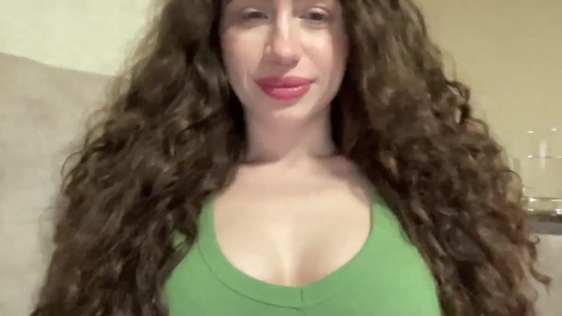 Gallery image thumbnail from CurlyDream's myfreecams stream on, 02/06/2026, 15:49 image 17 of 20