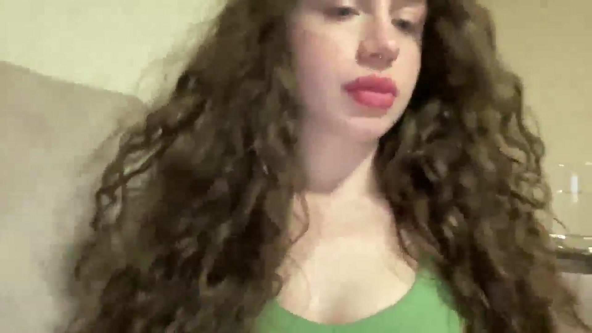 Gallery image thumbnail from CurlyDream's myfreecams stream on, 02/06/2026, 18:29 image 15 of 20