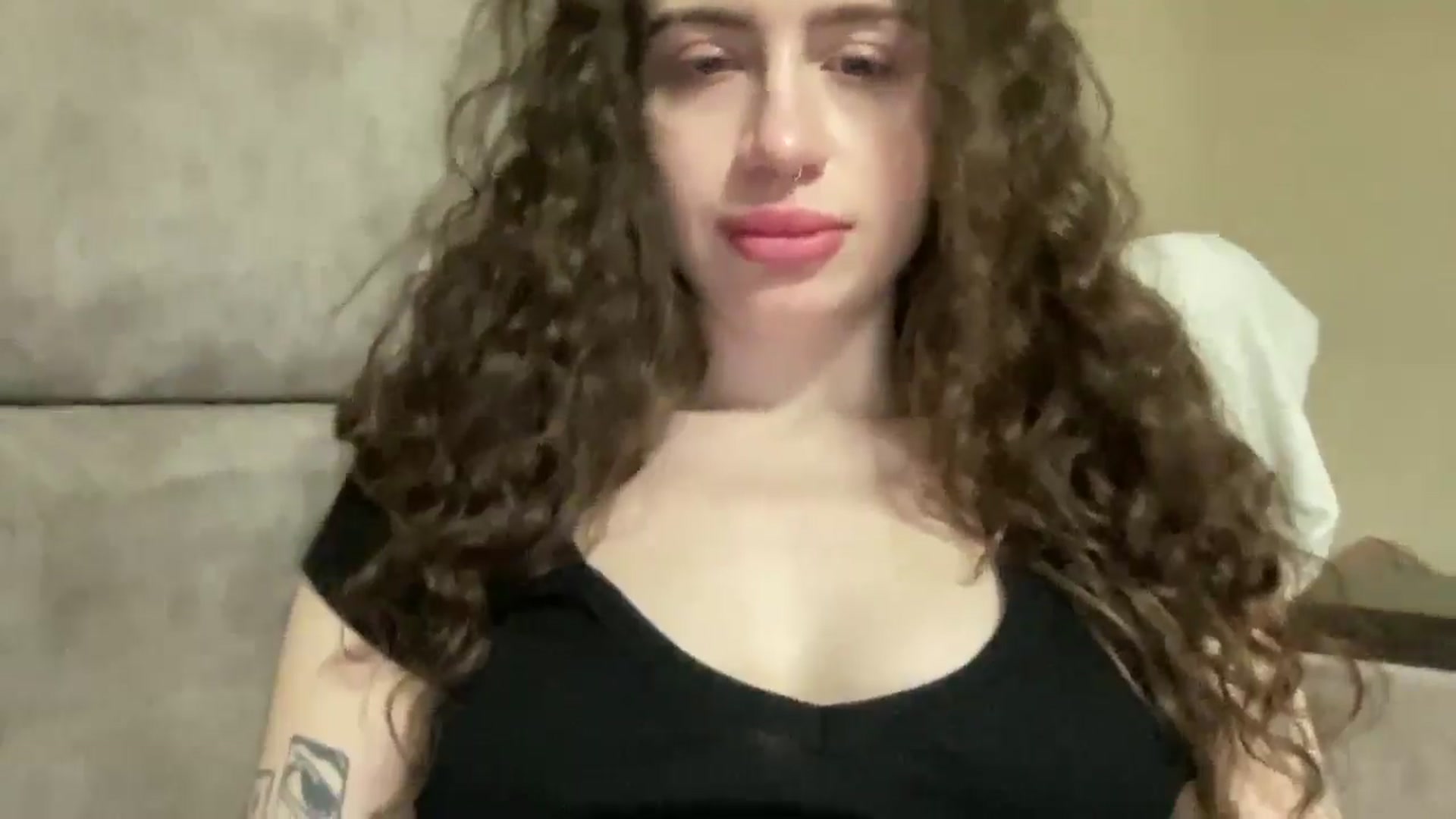 Gallery image thumbnail from CurlyDream's myfreecams stream on, 02/09/2026, 19:38 image 17 of 20