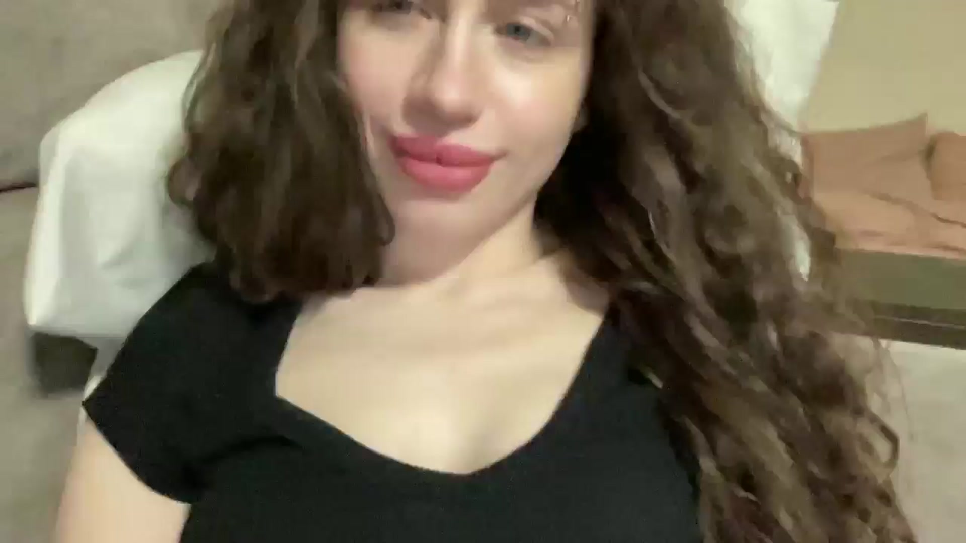 Gallery image thumbnail from CurlyDream's myfreecams stream on, 02/10/2026, 19:13 image 10 of 20