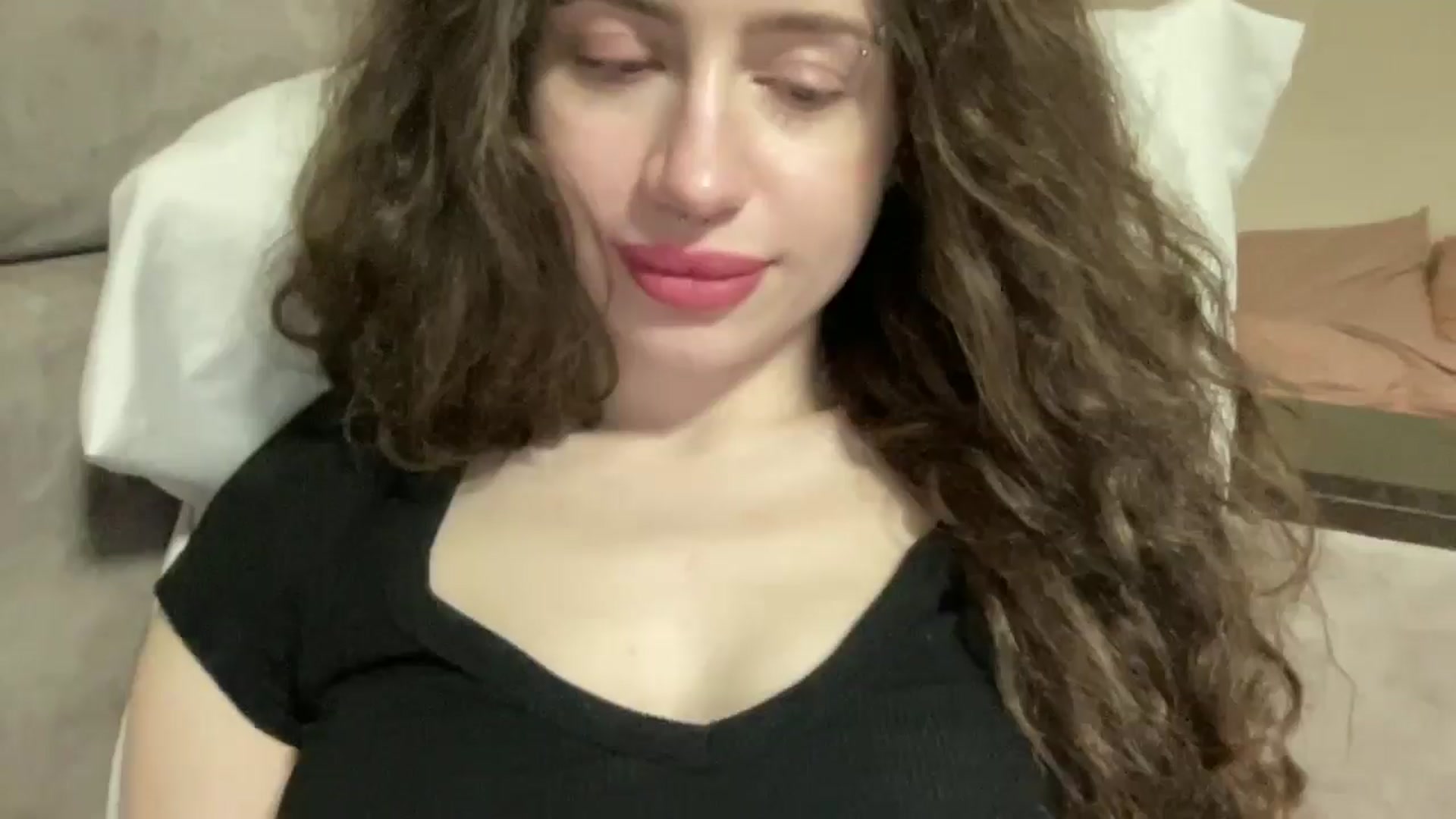 Gallery image thumbnail from CurlyDream's myfreecams stream on, 02/10/2026, 19:13 image 13 of 20