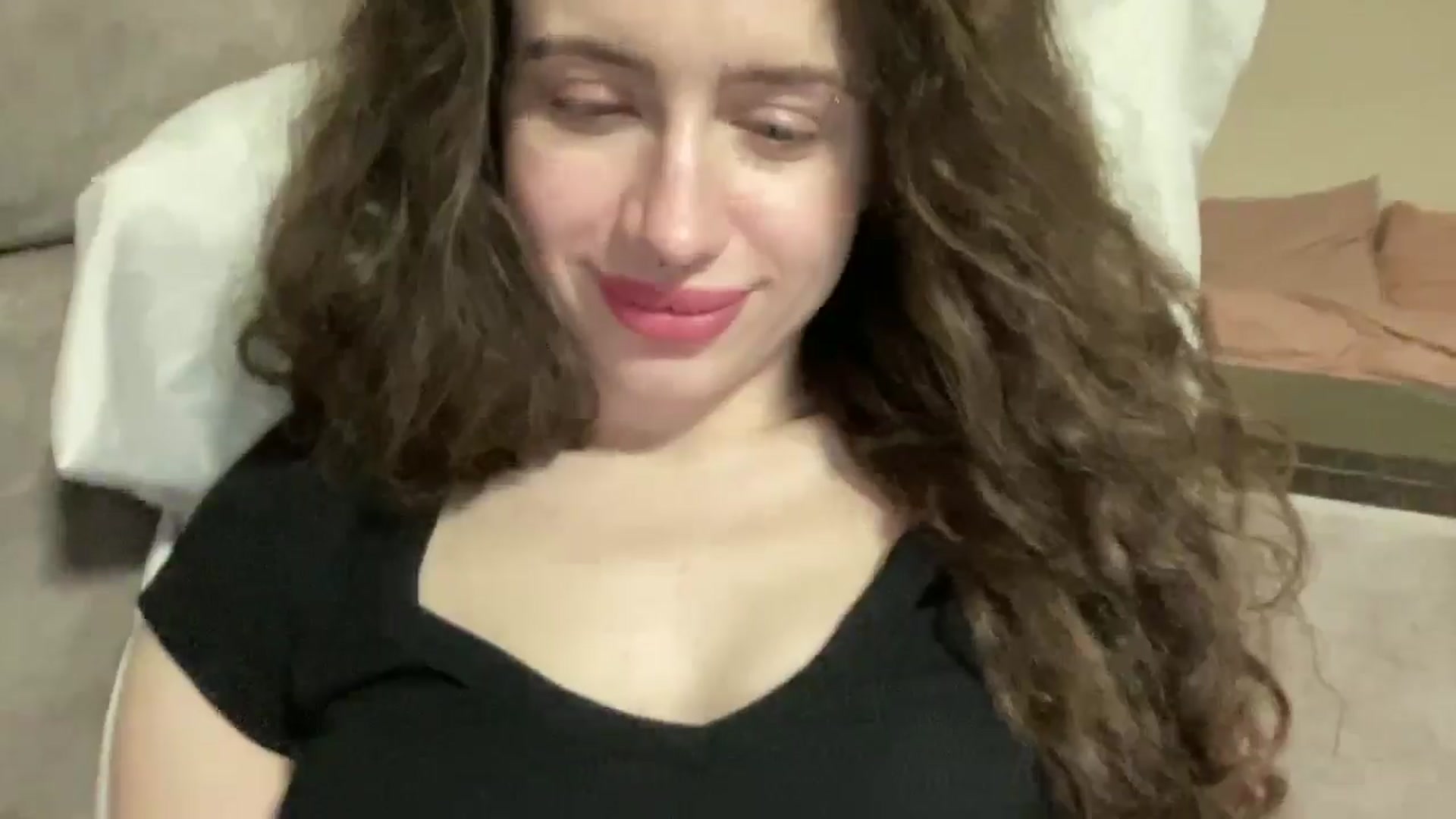 Gallery image thumbnail from CurlyDream's myfreecams stream on, 02/10/2026, 19:13 image 15 of 20