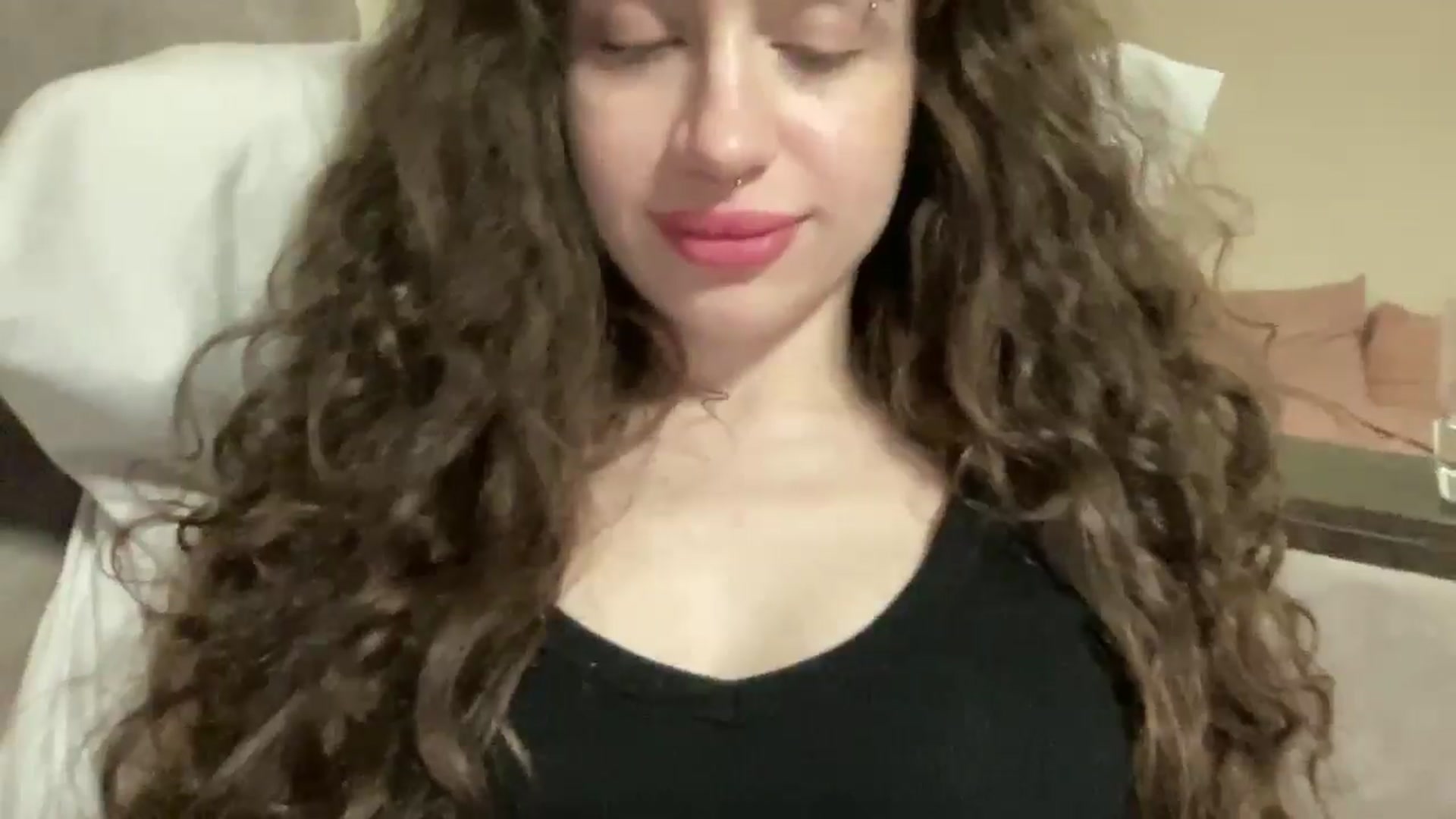 Gallery image thumbnail from CurlyDream's myfreecams stream on, 02/10/2026, 20:20 image 13 of 20