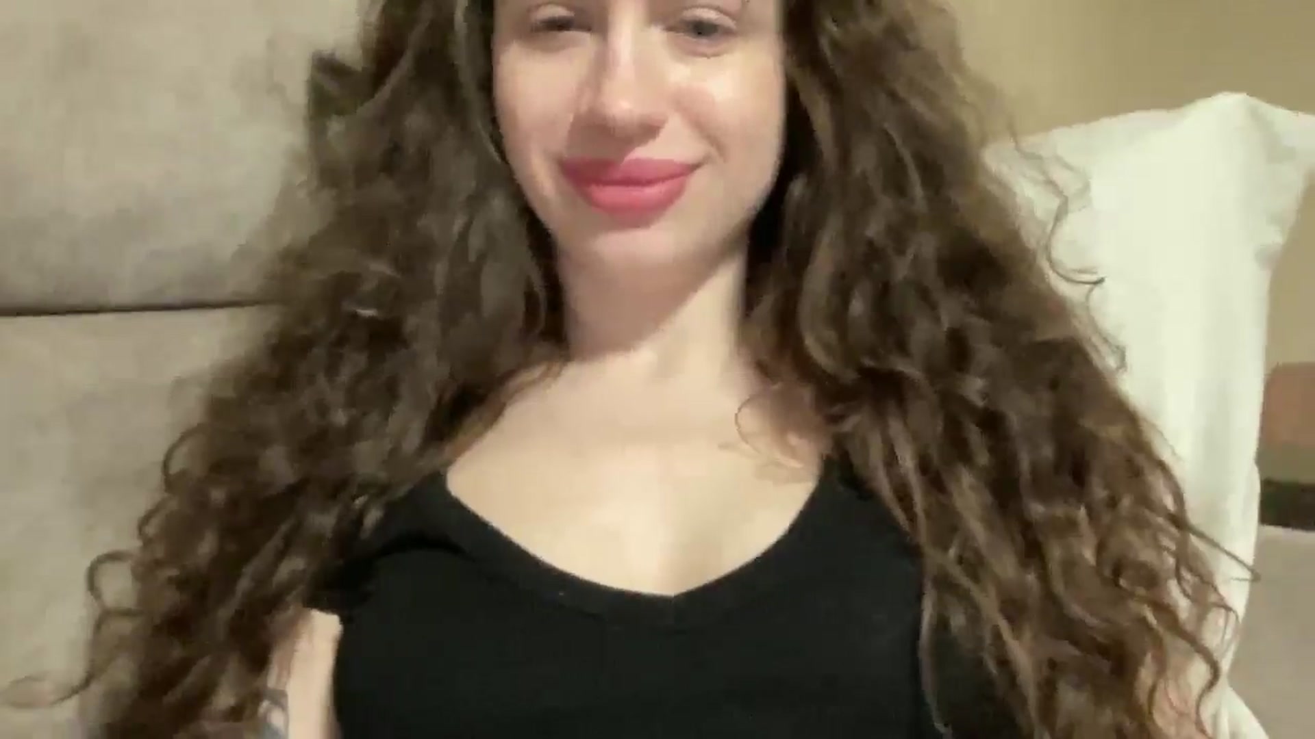 Gallery image thumbnail from CurlyDream's myfreecams stream on, 02/10/2026, 20:20 image 14 of 20