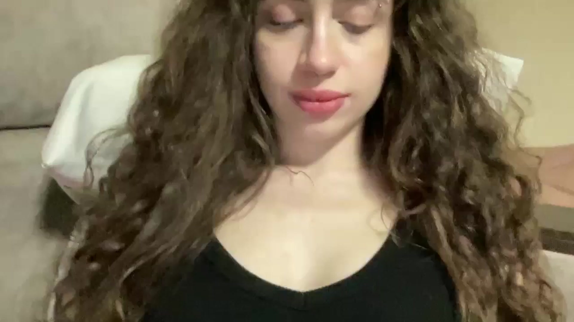 Gallery image thumbnail from CurlyDream's myfreecams stream on, 02/10/2026, 20:20 image 10 of 20