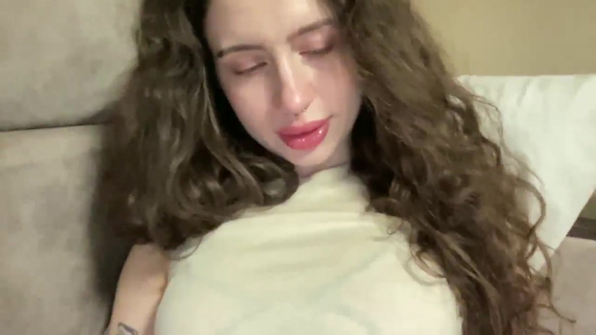 Gallery image thumbnail from CurlyDream's myfreecams stream on, 02/11/2026, 19:14 image 6 of 20