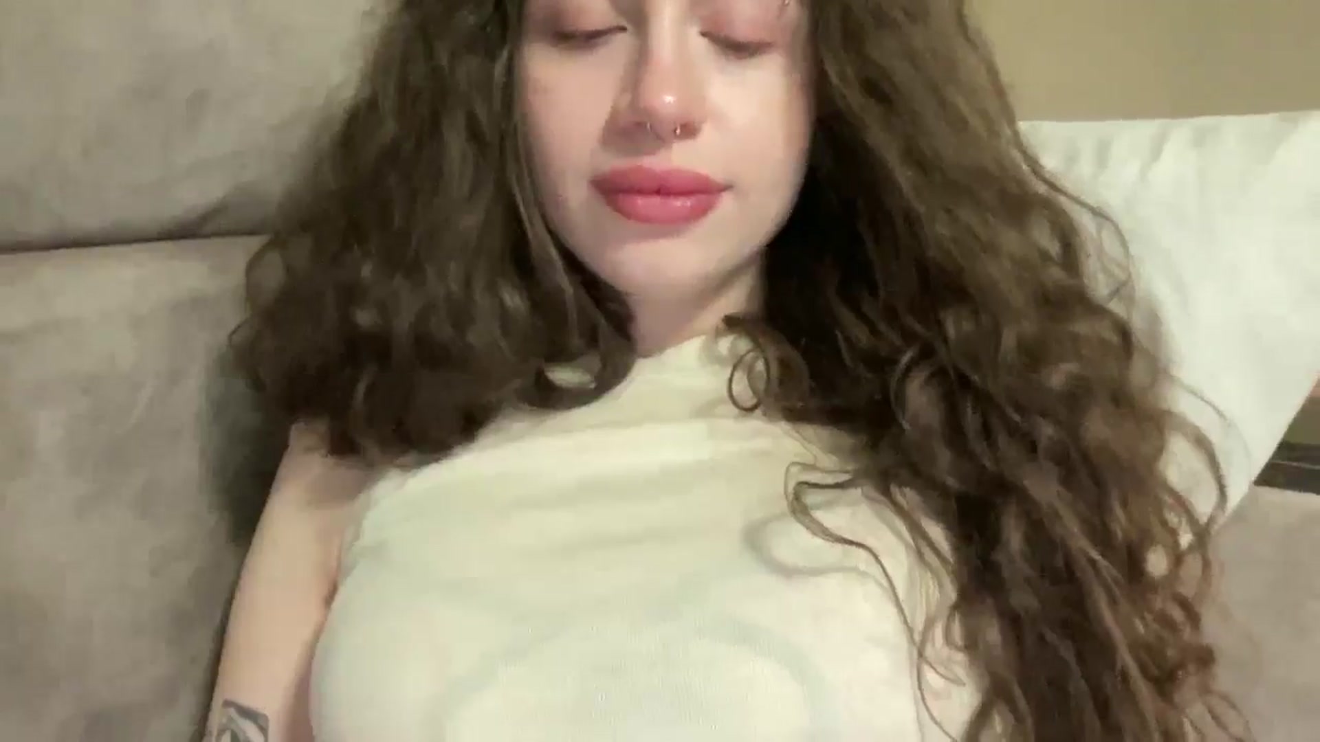 Gallery image thumbnail from CurlyDream's myfreecams stream on, 02/11/2026, 19:14 image 13 of 20