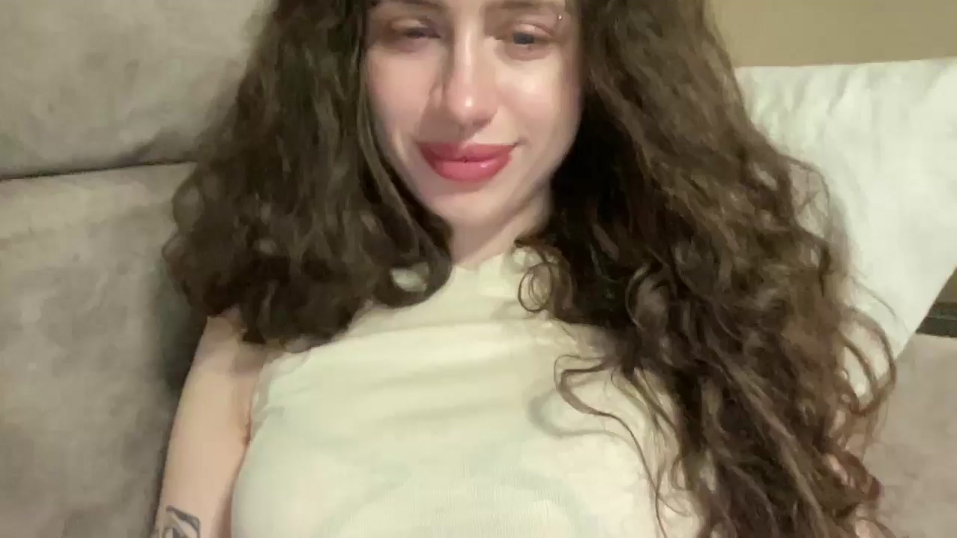 Gallery image thumbnail from CurlyDream's myfreecams stream on, 02/11/2026, 19:14 image 11 of 20