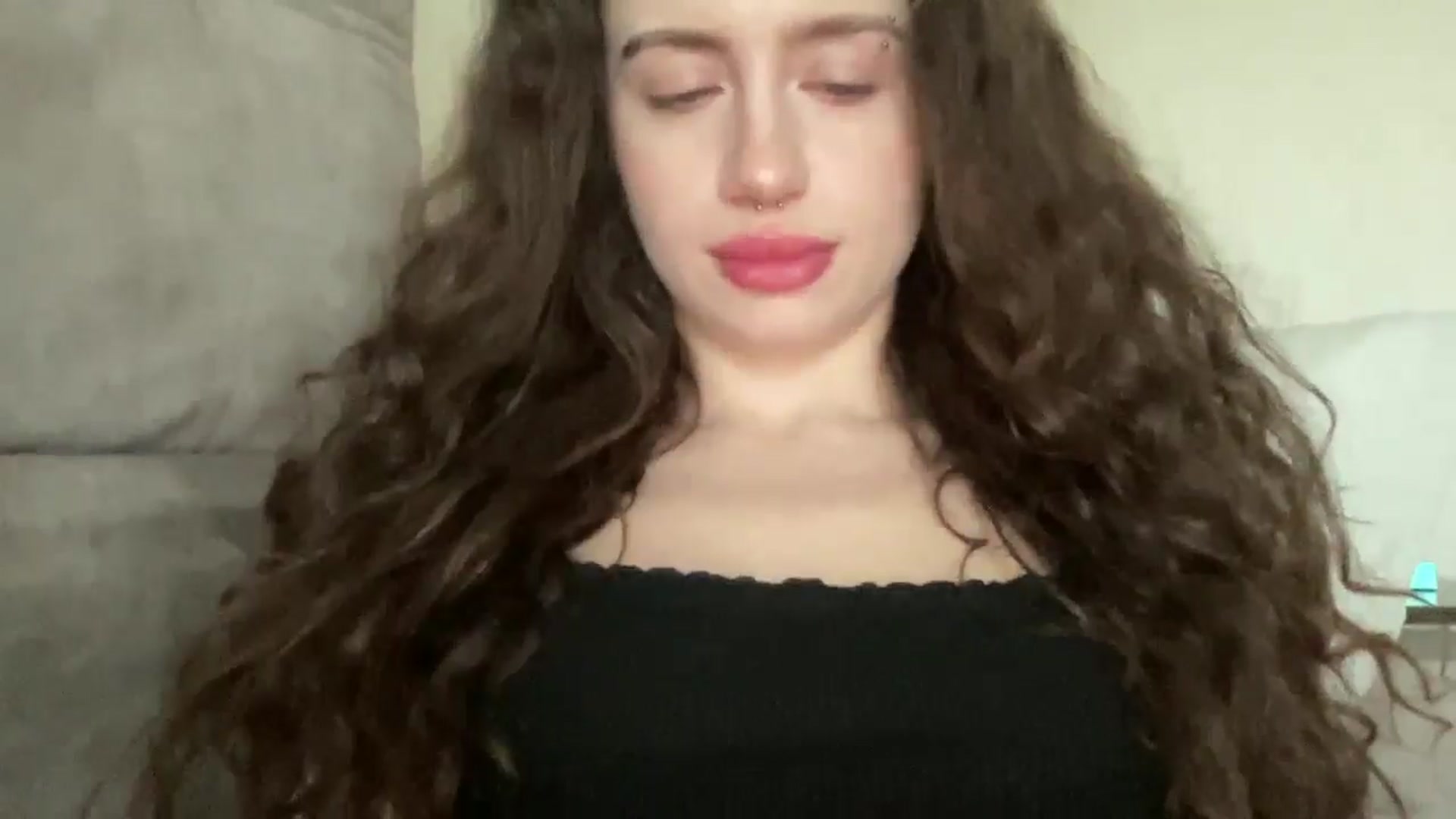Gallery image thumbnail from CurlyDream's myfreecams stream on, 02/12/2026, 11:12 image 3 of 20