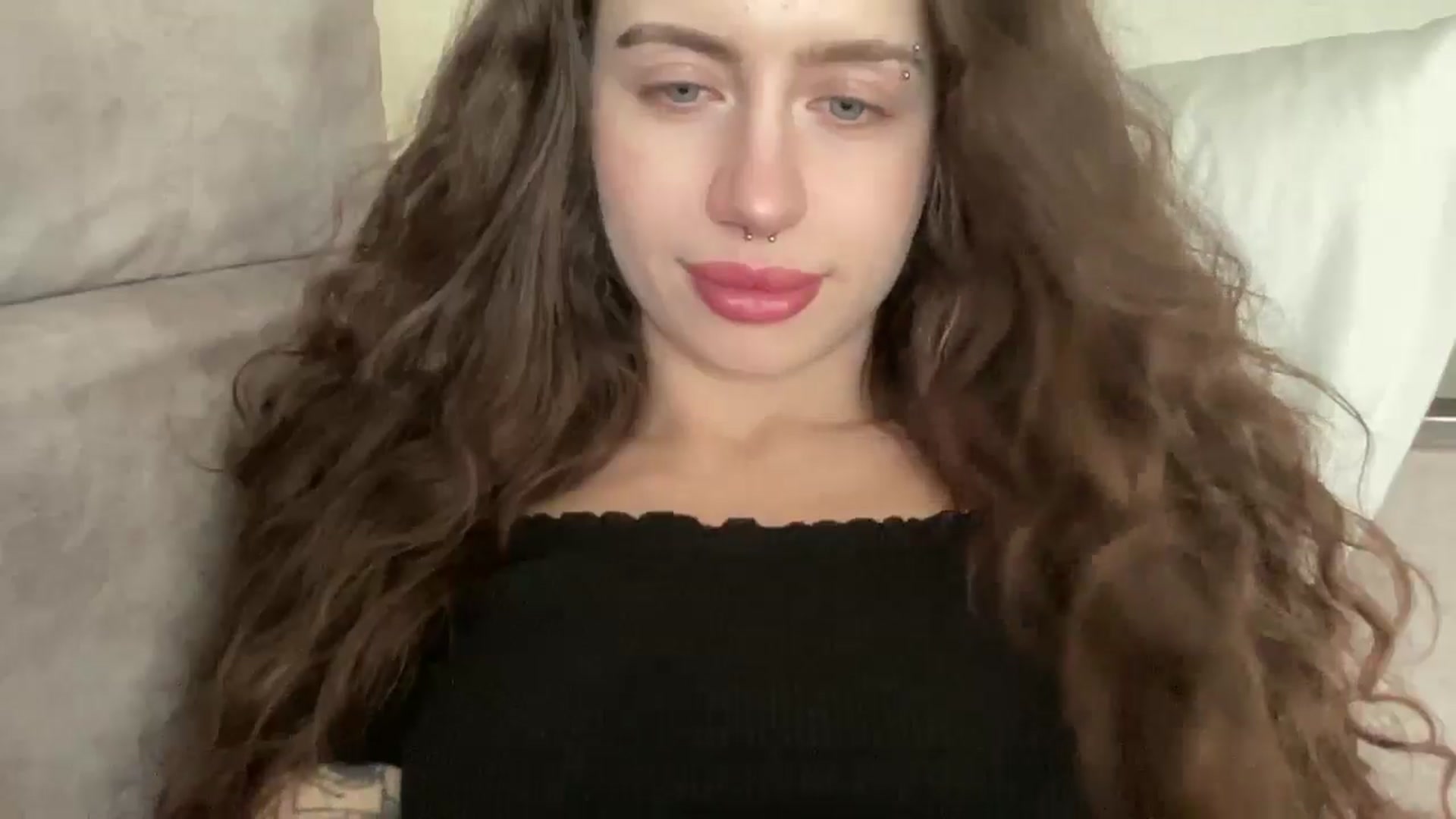 Gallery image thumbnail from CurlyDream's myfreecams stream on, 02/12/2026, 13:23 image 8 of 20