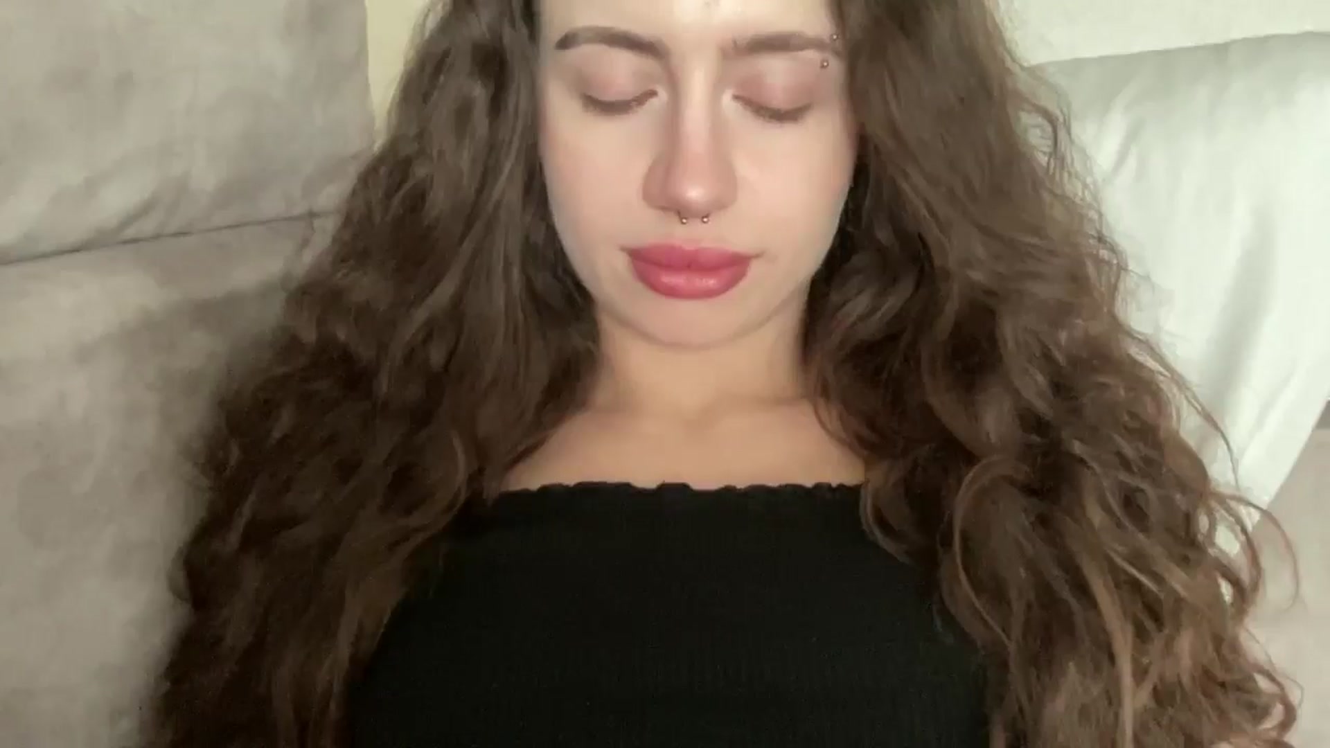 Gallery image thumbnail from CurlyDream's myfreecams stream on, 02/12/2026, 13:23 image 18 of 20