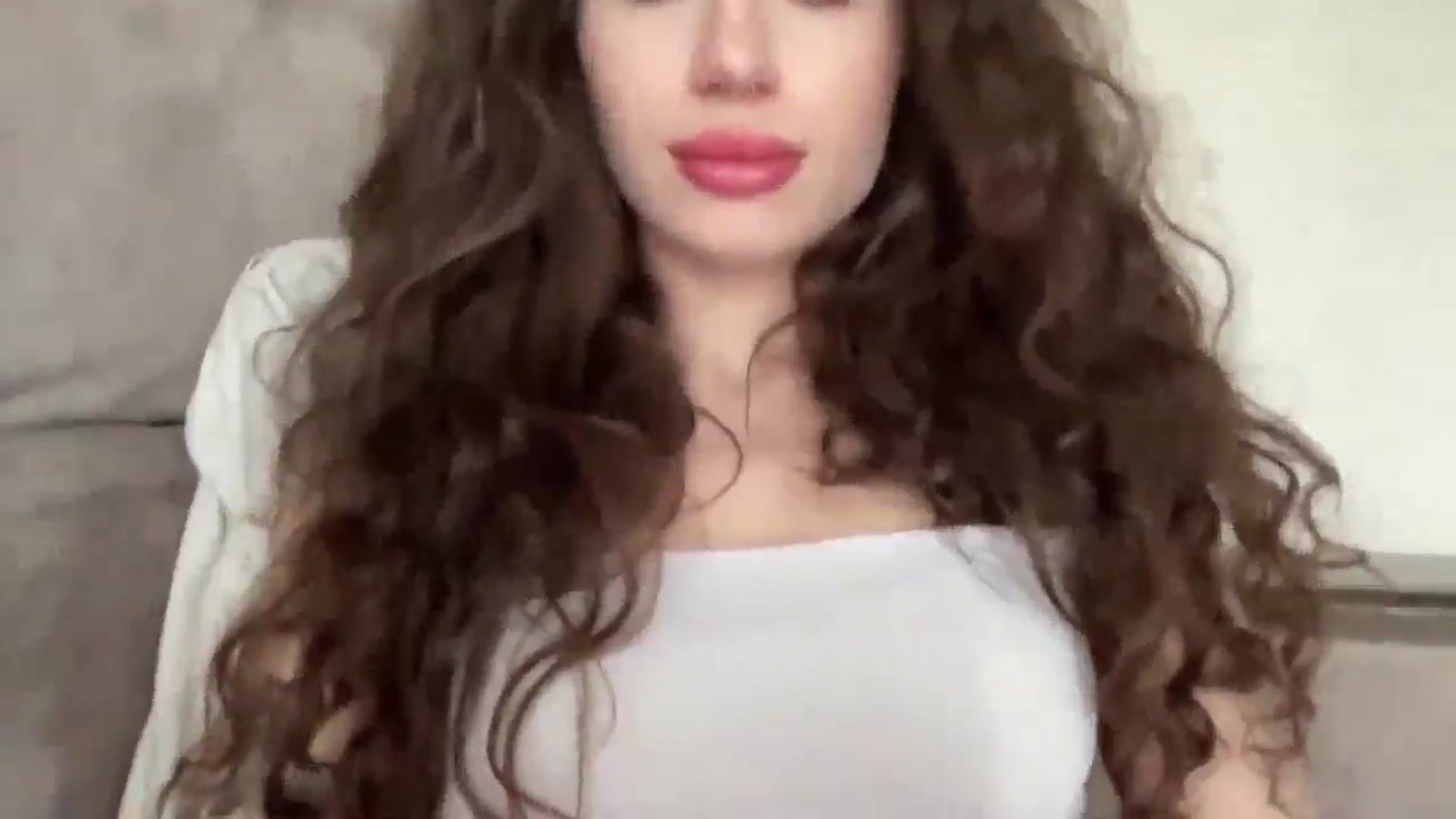 Gallery image thumbnail from CurlyDream's myfreecams stream on, 02/22/2026, 11:00 image 2 of 20