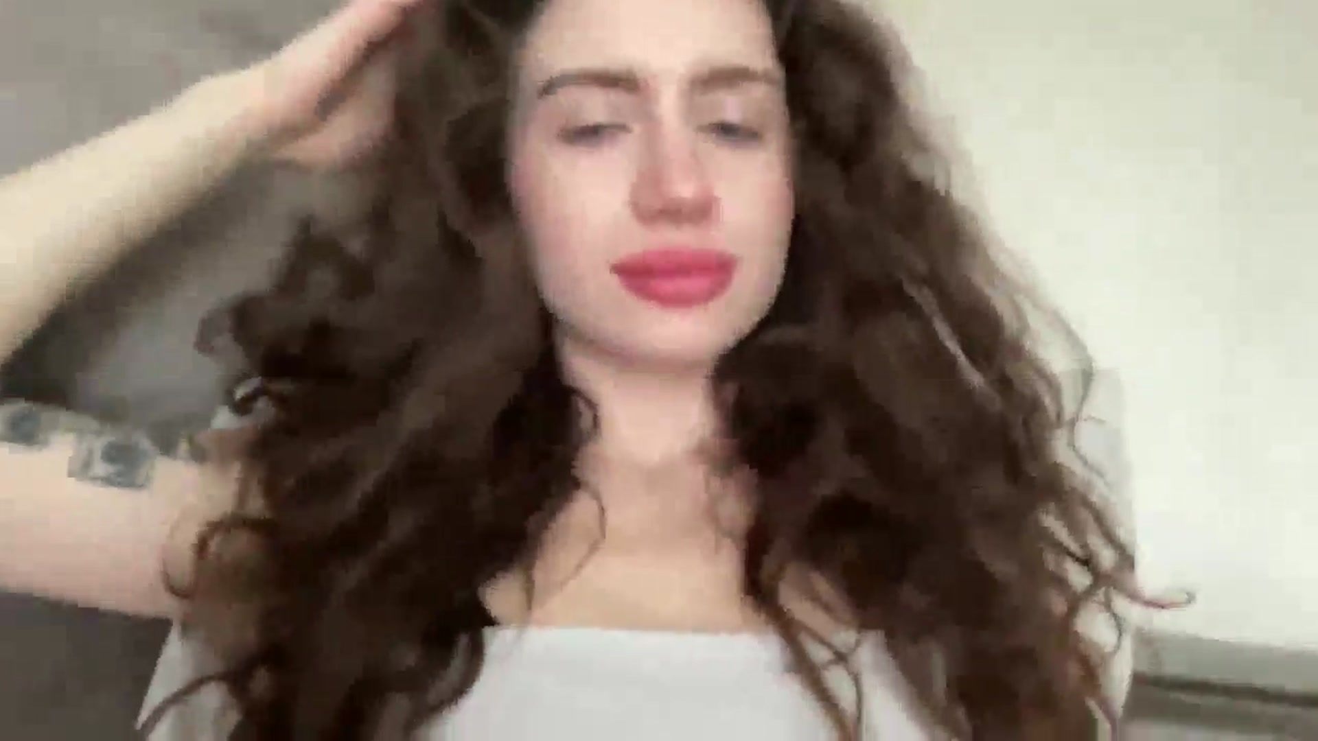Gallery image thumbnail from CurlyDream's myfreecams stream on, 02/22/2026, 11:00 image 14 of 20