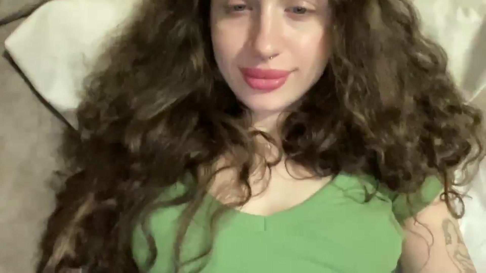 Gallery image thumbnail from CurlyDream's myfreecams stream on, 02/26/2026, 19:03 image 3 of 20
