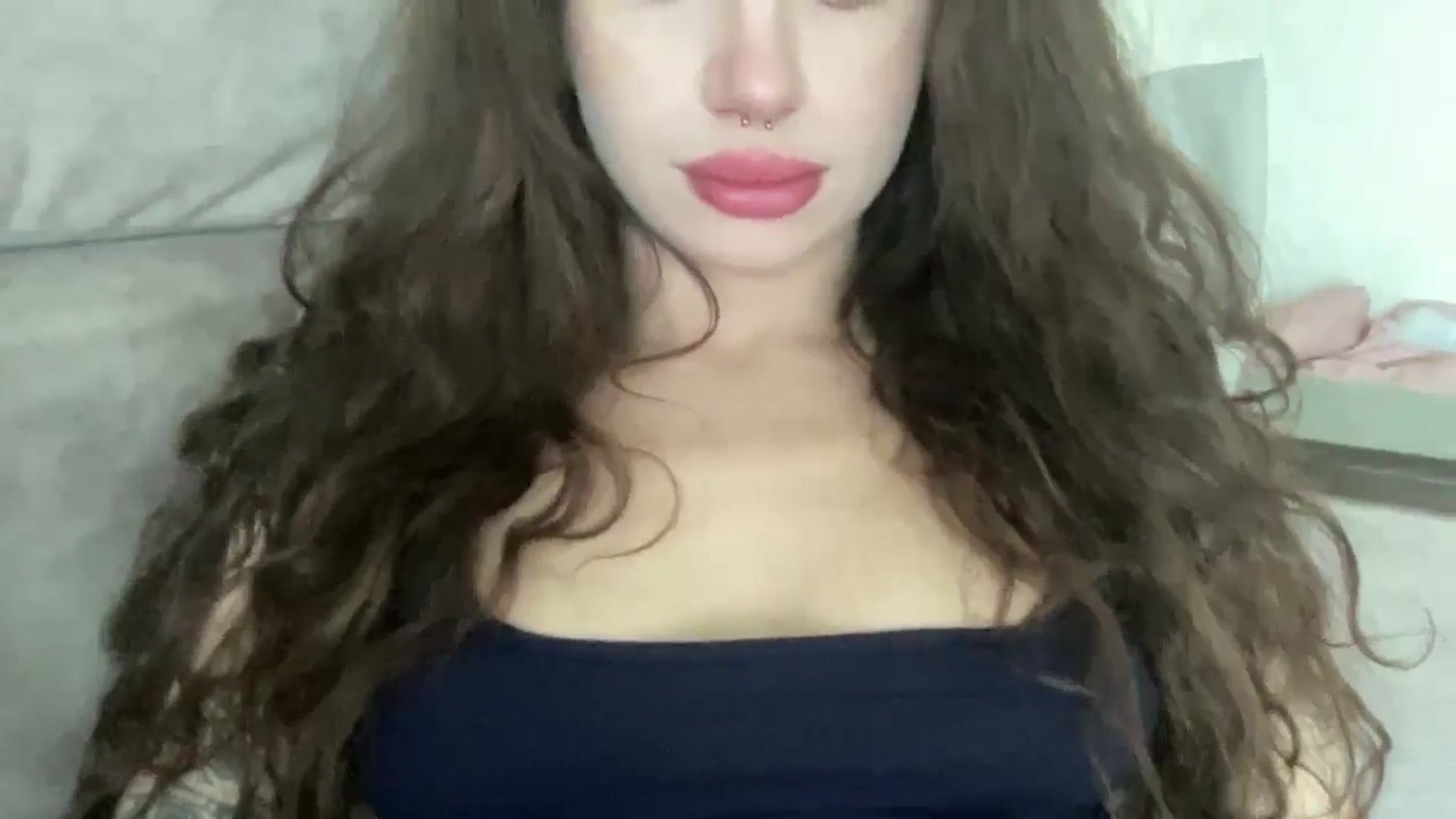 Gallery image thumbnail from CurlyDream's myfreecams stream on, 03/06/2026, 07:51 image 17 of 20