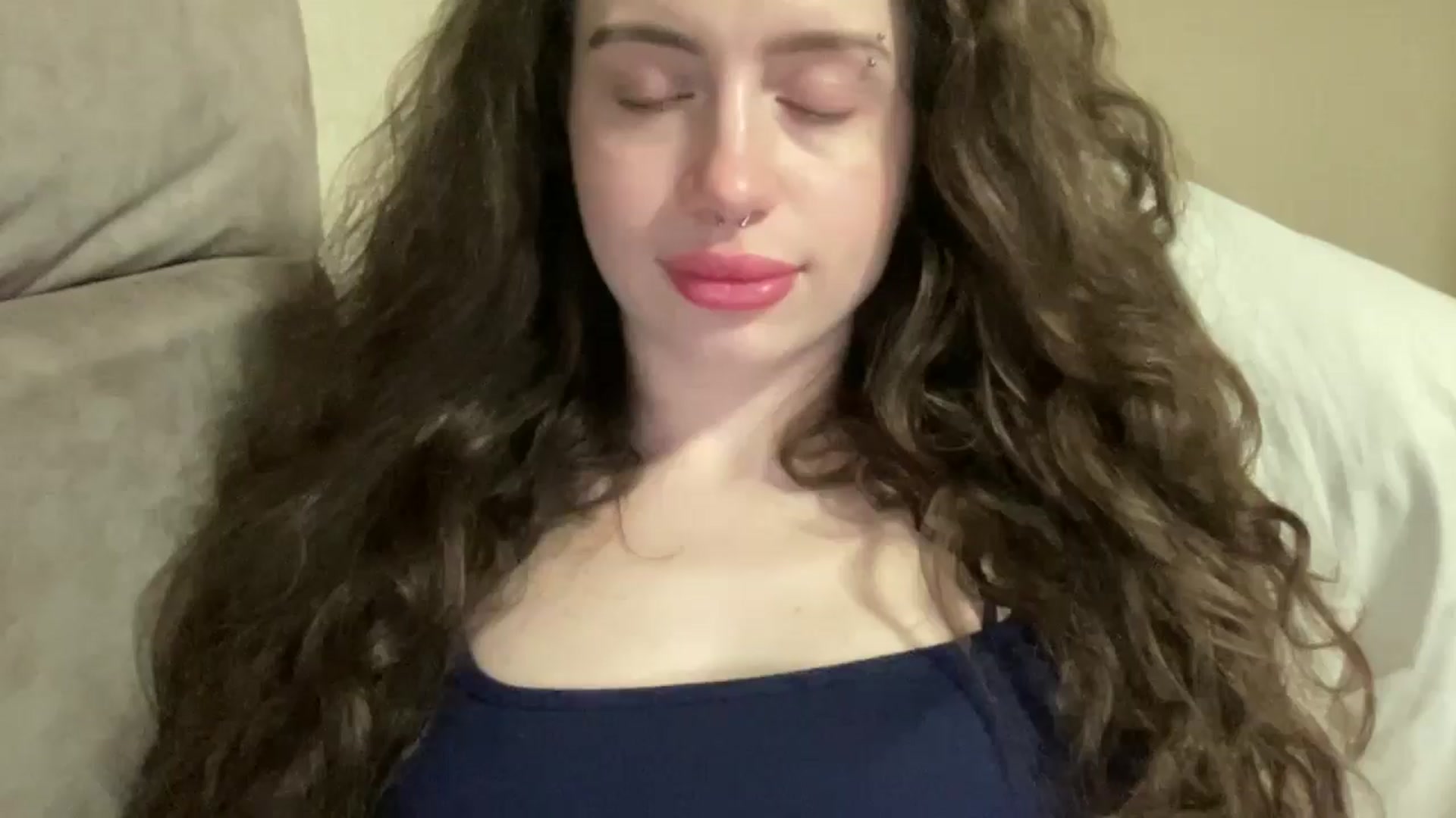Gallery image thumbnail from CurlyDream's myfreecams stream on, 03/06/2026, 18:08 image 18 of 20