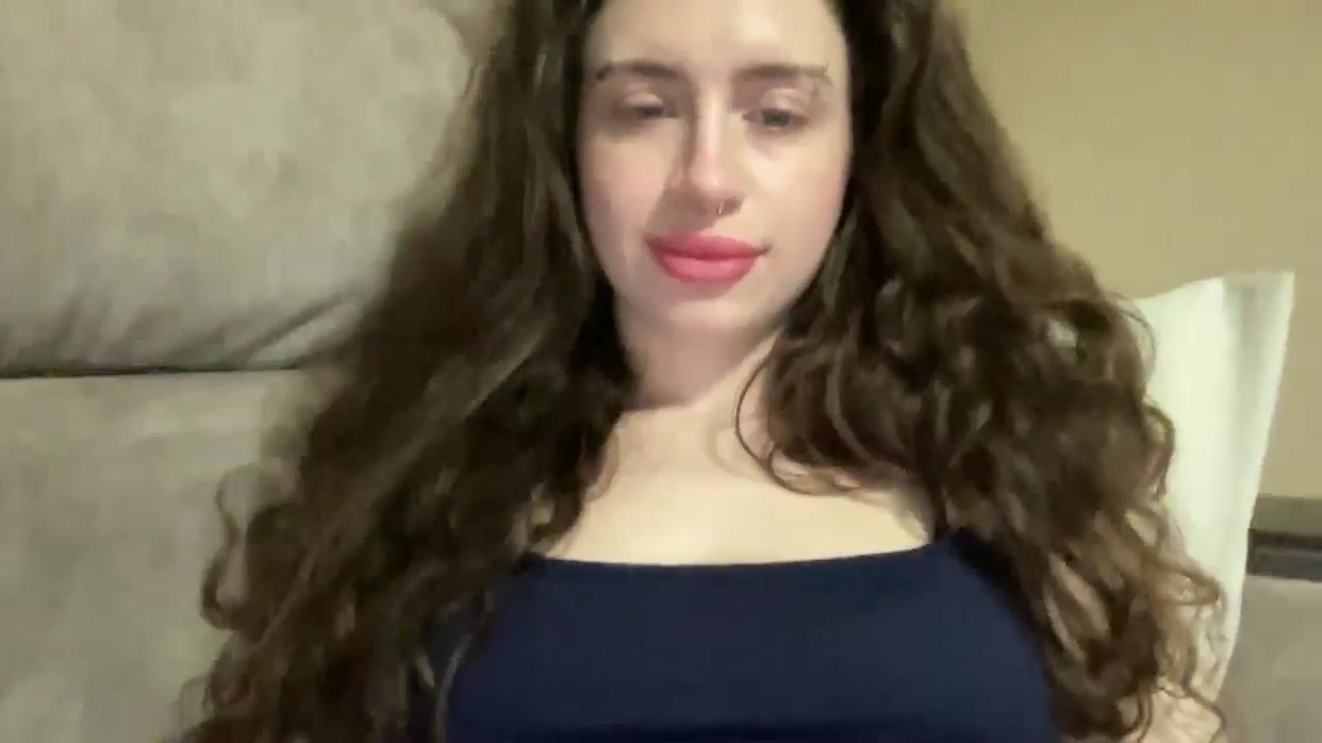 Gallery image thumbnail from CurlyDream's myfreecams stream on, 03/06/2026, 18:08 image 7 of 20