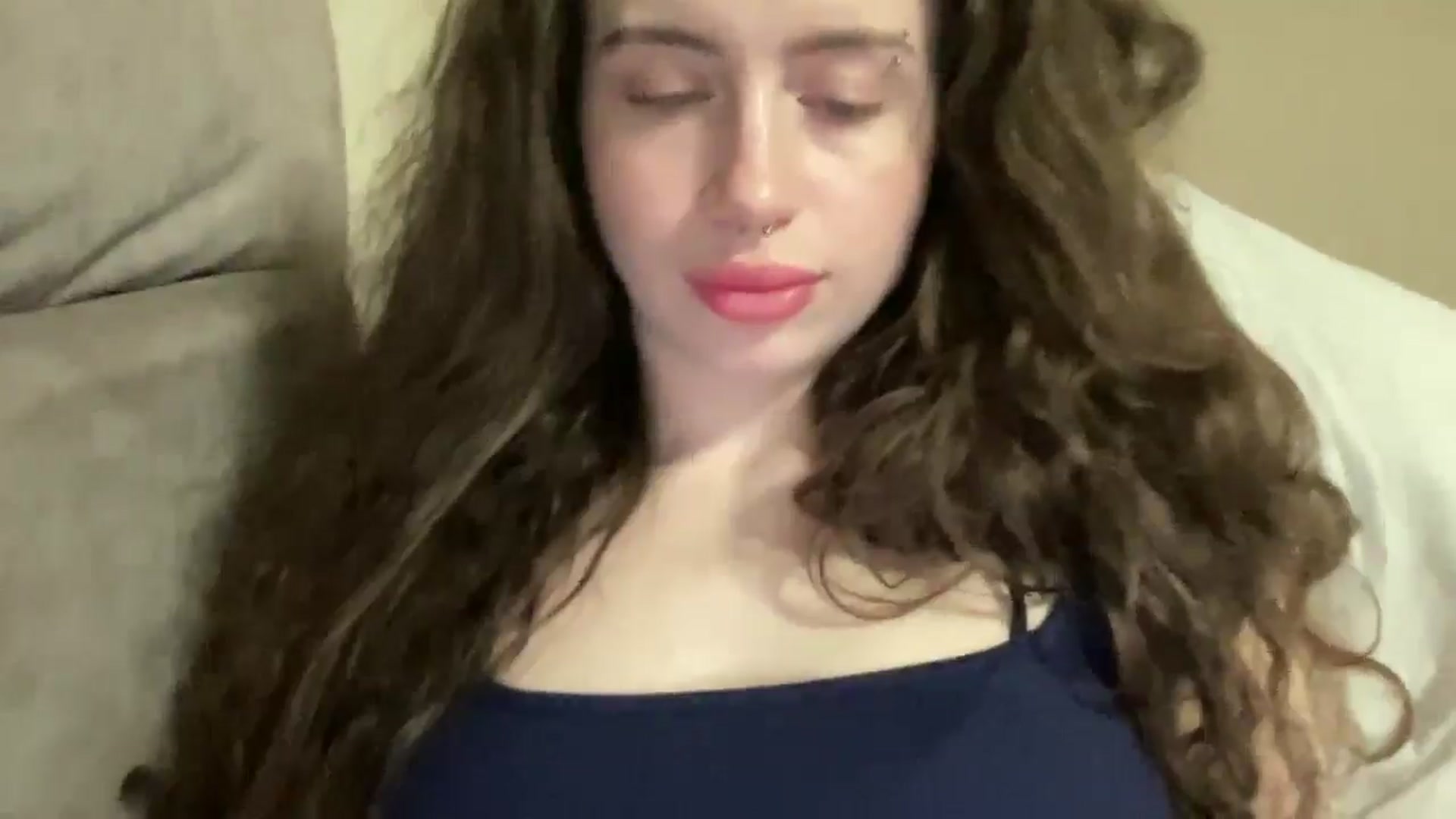 Gallery image thumbnail from CurlyDream's myfreecams stream on, 03/06/2026, 18:08 image 15 of 20