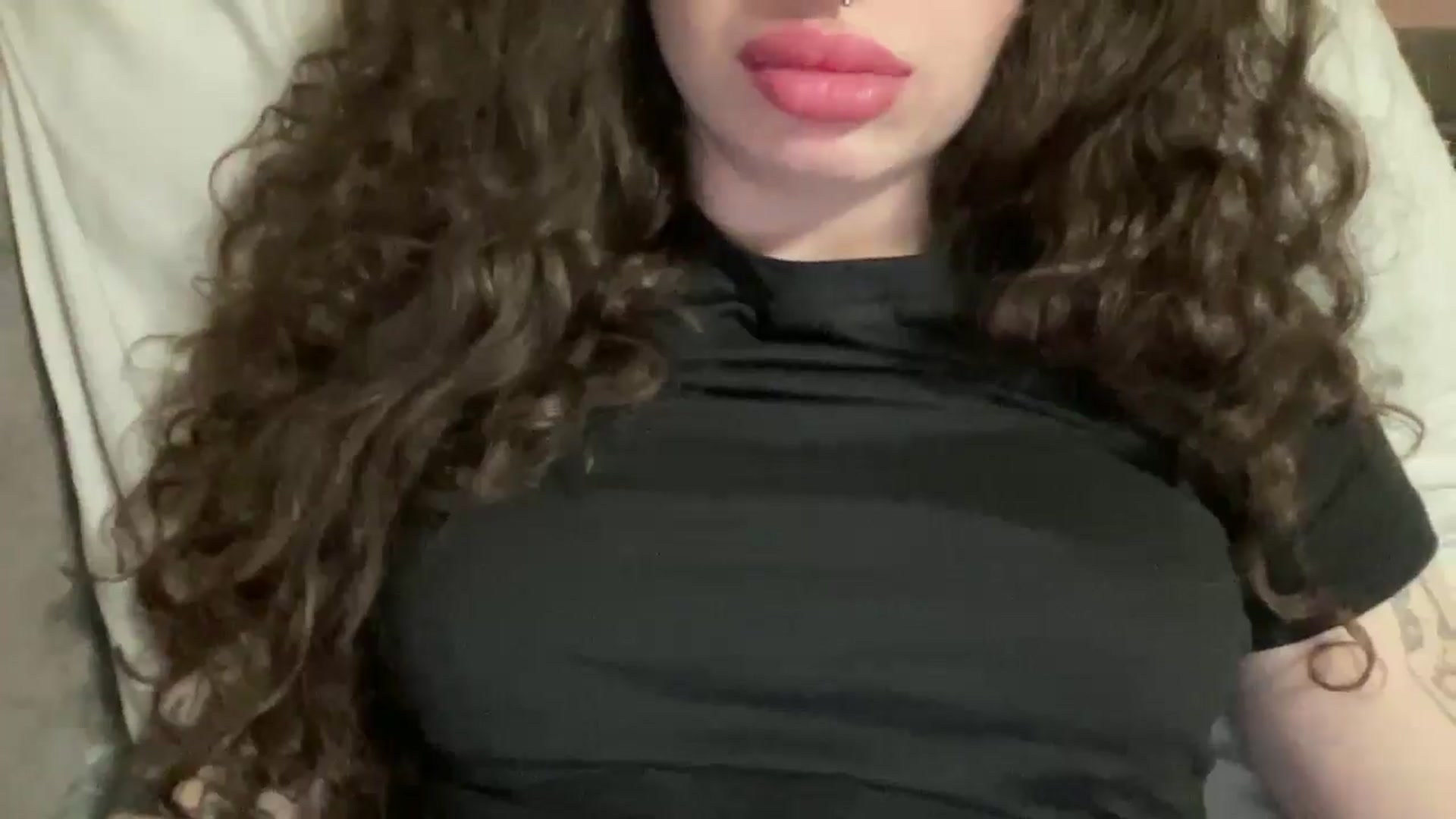 Gallery image thumbnail from CurlyDream's myfreecams stream on, 03/08/2026, 21:59 image 11 of 20