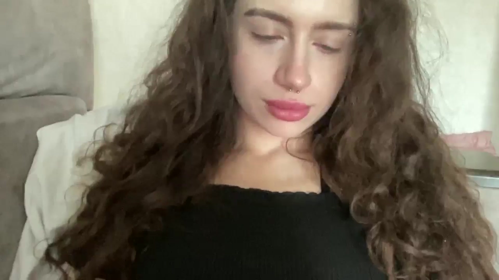 Gallery image thumbnail from CurlyDream's myfreecams stream on, 03/09/2026, 10:09 image 16 of 20