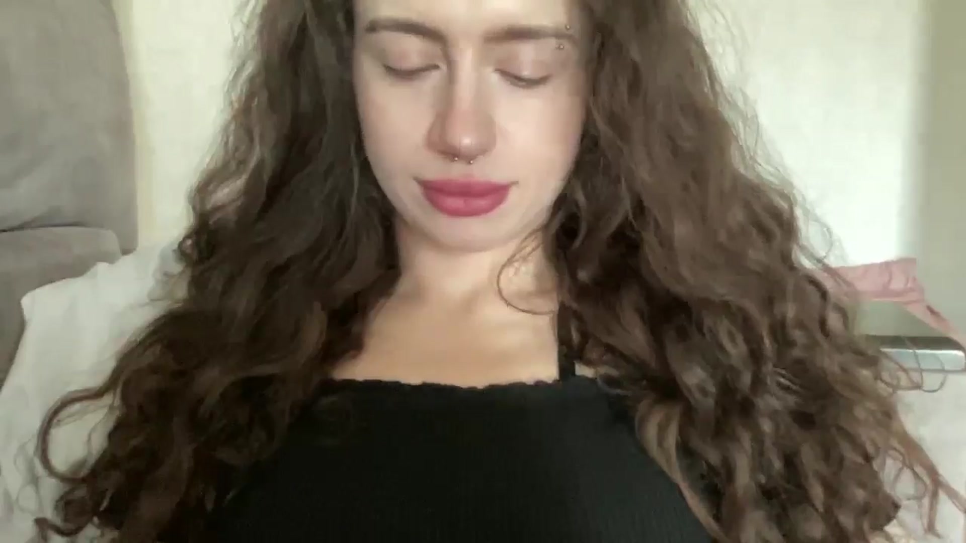 Gallery image thumbnail from CurlyDream's myfreecams stream on, 03/09/2026, 10:09 image 11 of 20