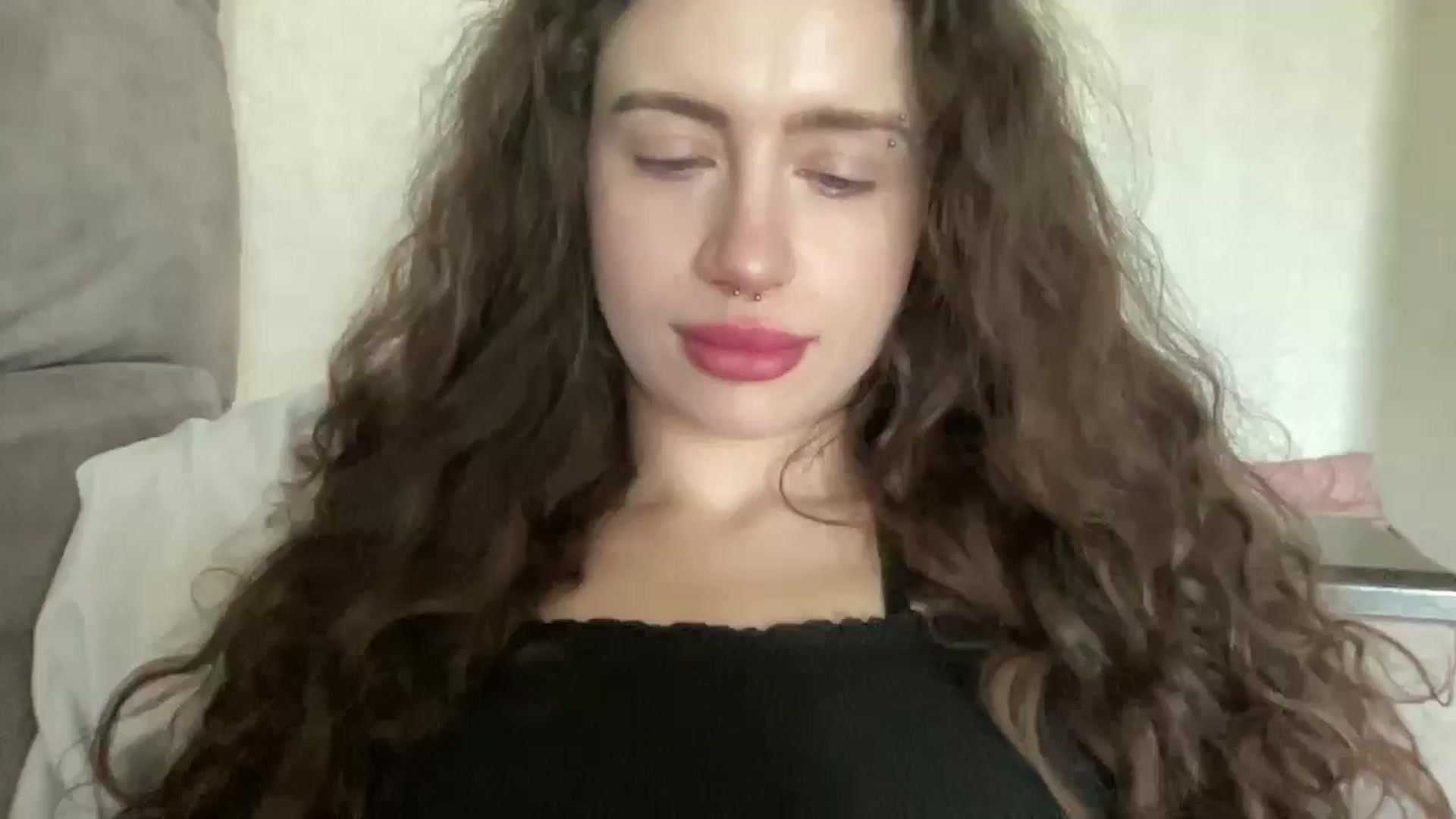 Gallery image thumbnail from CurlyDream's myfreecams stream on, 03/09/2026, 10:09 image 13 of 20
