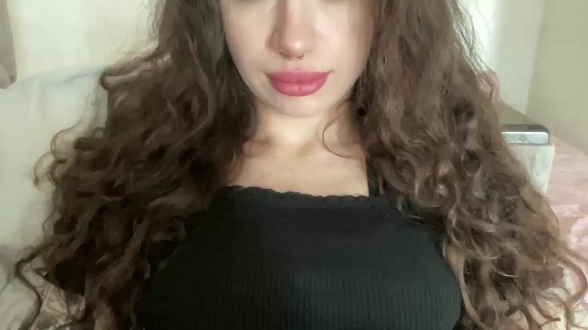 Gallery image thumbnail from CurlyDream's myfreecams stream on, 03/09/2026, 10:09 image 18 of 20