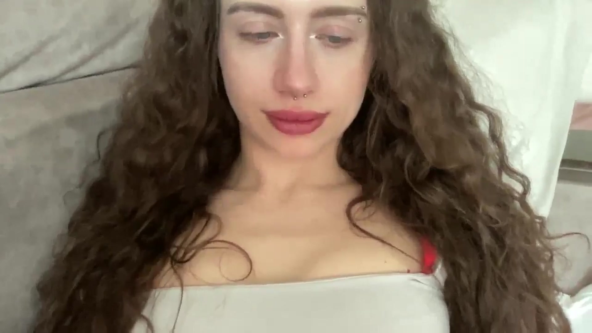 Gallery image thumbnail from CurlyDream's myfreecams stream on, 03/11/2026, 12:49 image 7 of 20