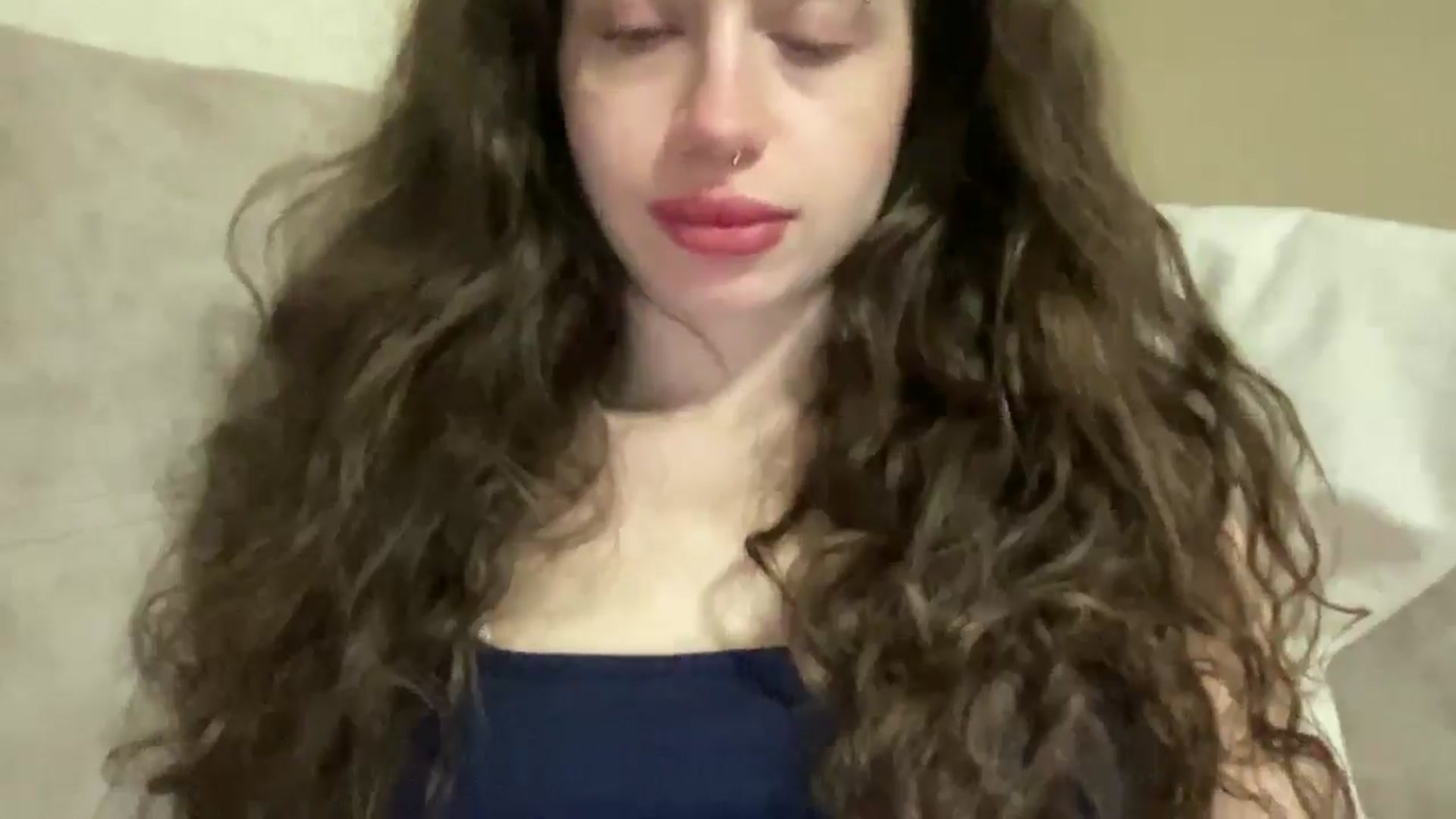 Gallery image thumbnail from CurlyDream's myfreecams stream on, 03/17/2026, 20:20 image 10 of 20